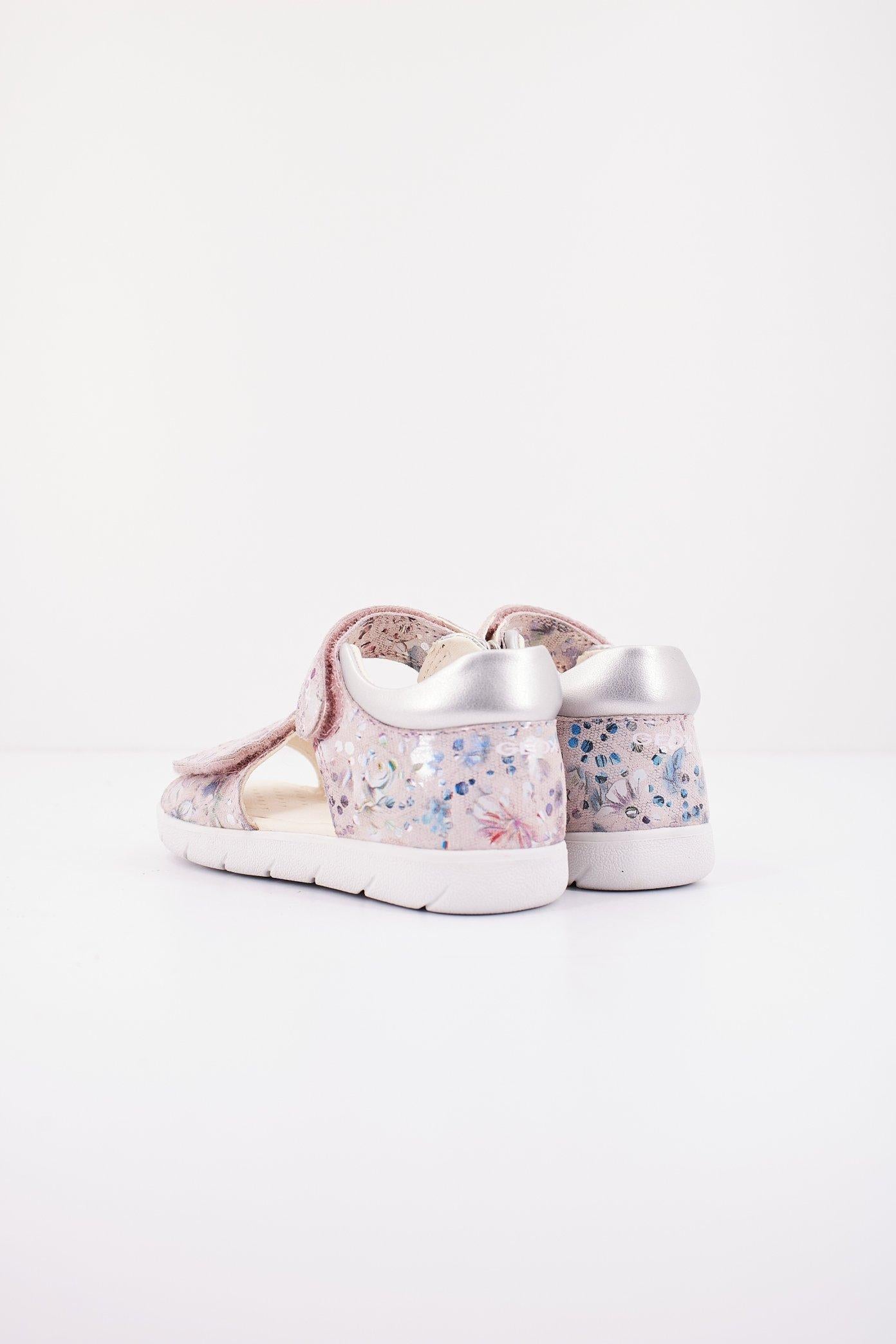 GEOX B SANDAL ALUL GIRL en color ROSA  (3)