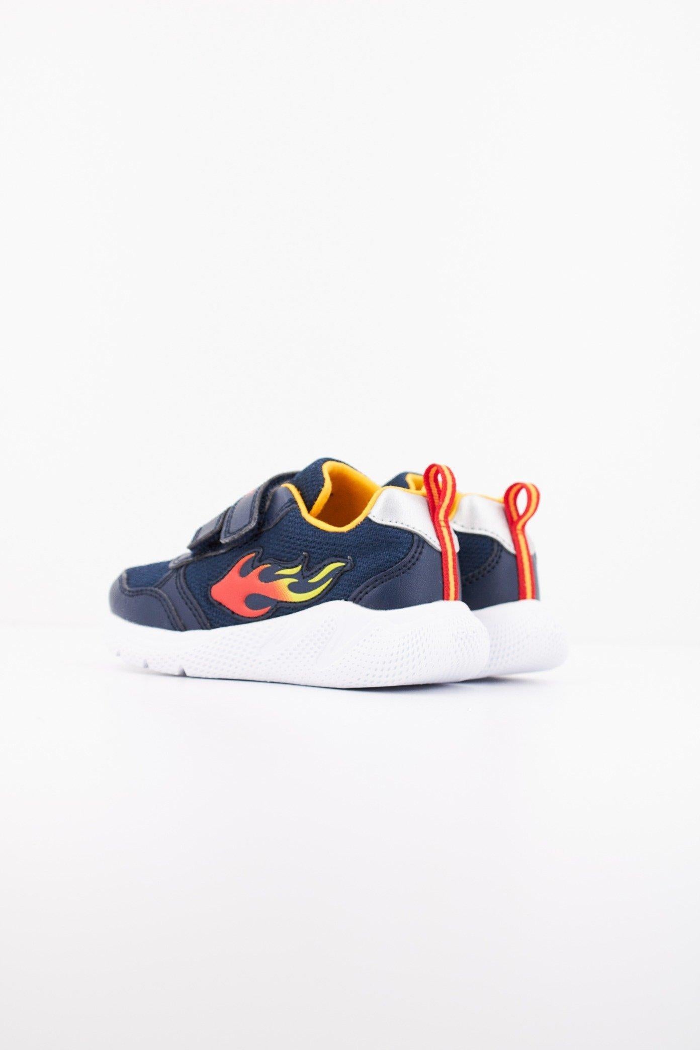 GEOX B SPRINTYE BOY en color AZUL  (3)