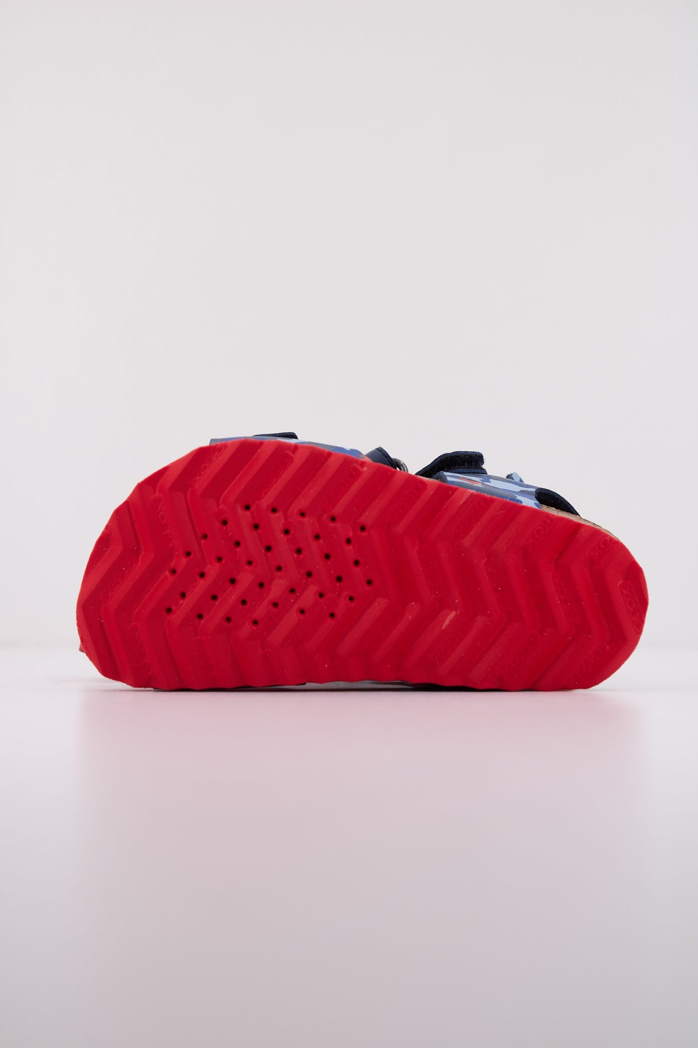 GEOX B SANDAL CHALKI BOY en color AZUL  (5)