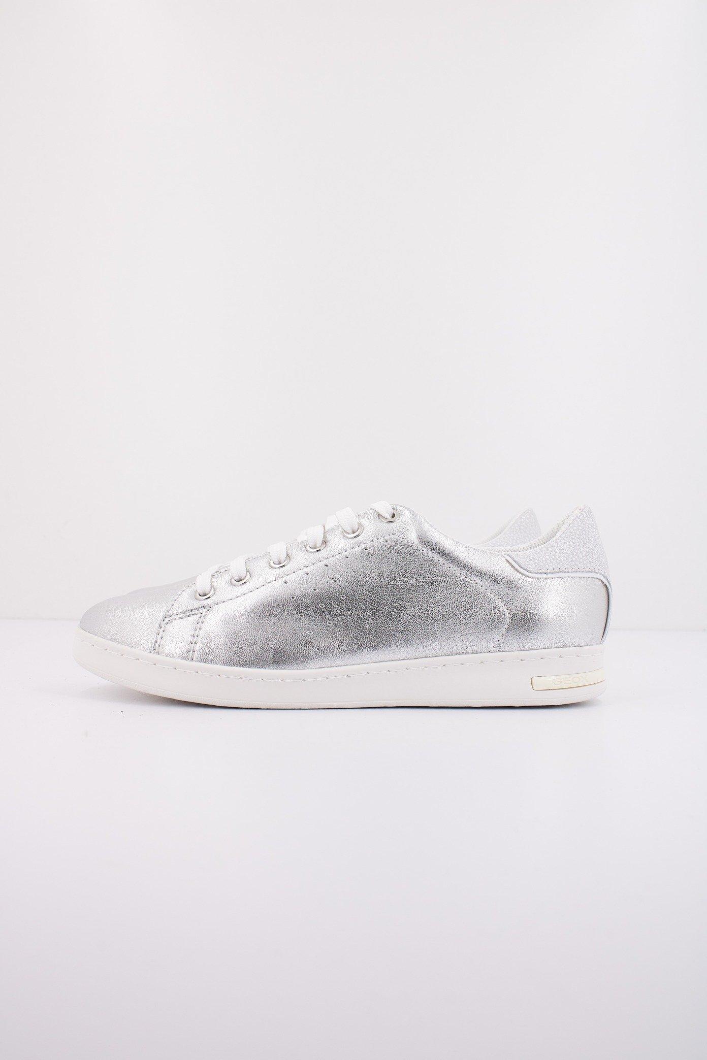 GEOX D JAYSEN en color PLATA  (1)