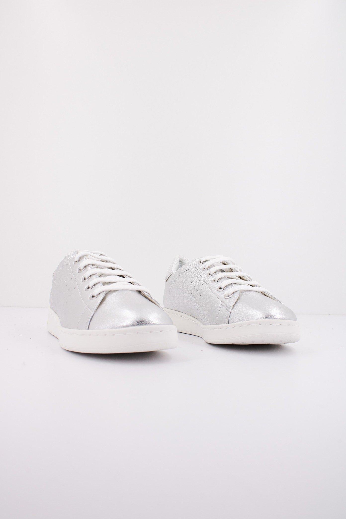 GEOX D JAYSEN en color PLATA  (2)
