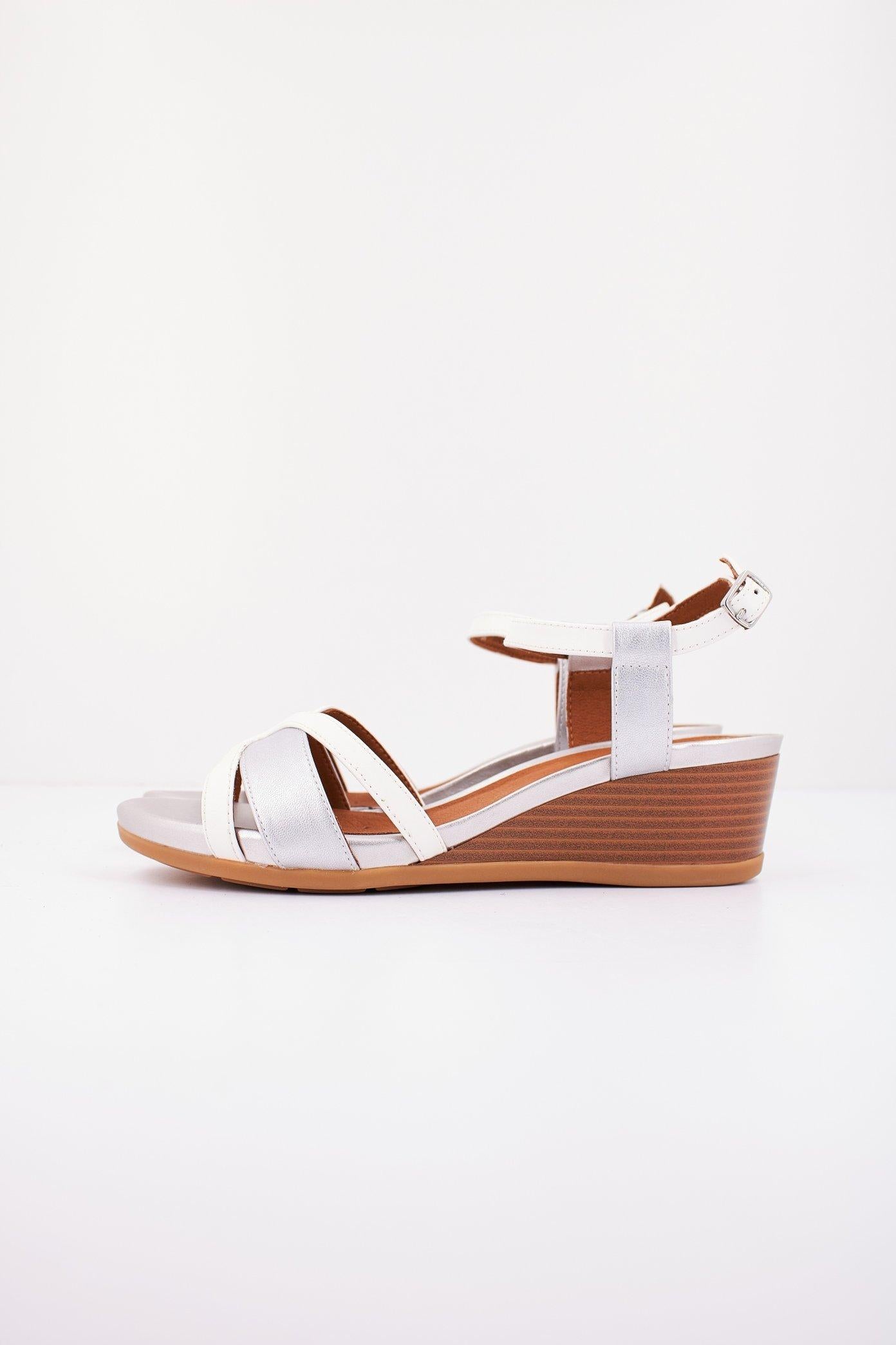 GEOX  D MARYKARMEN en color PLATA  (1)