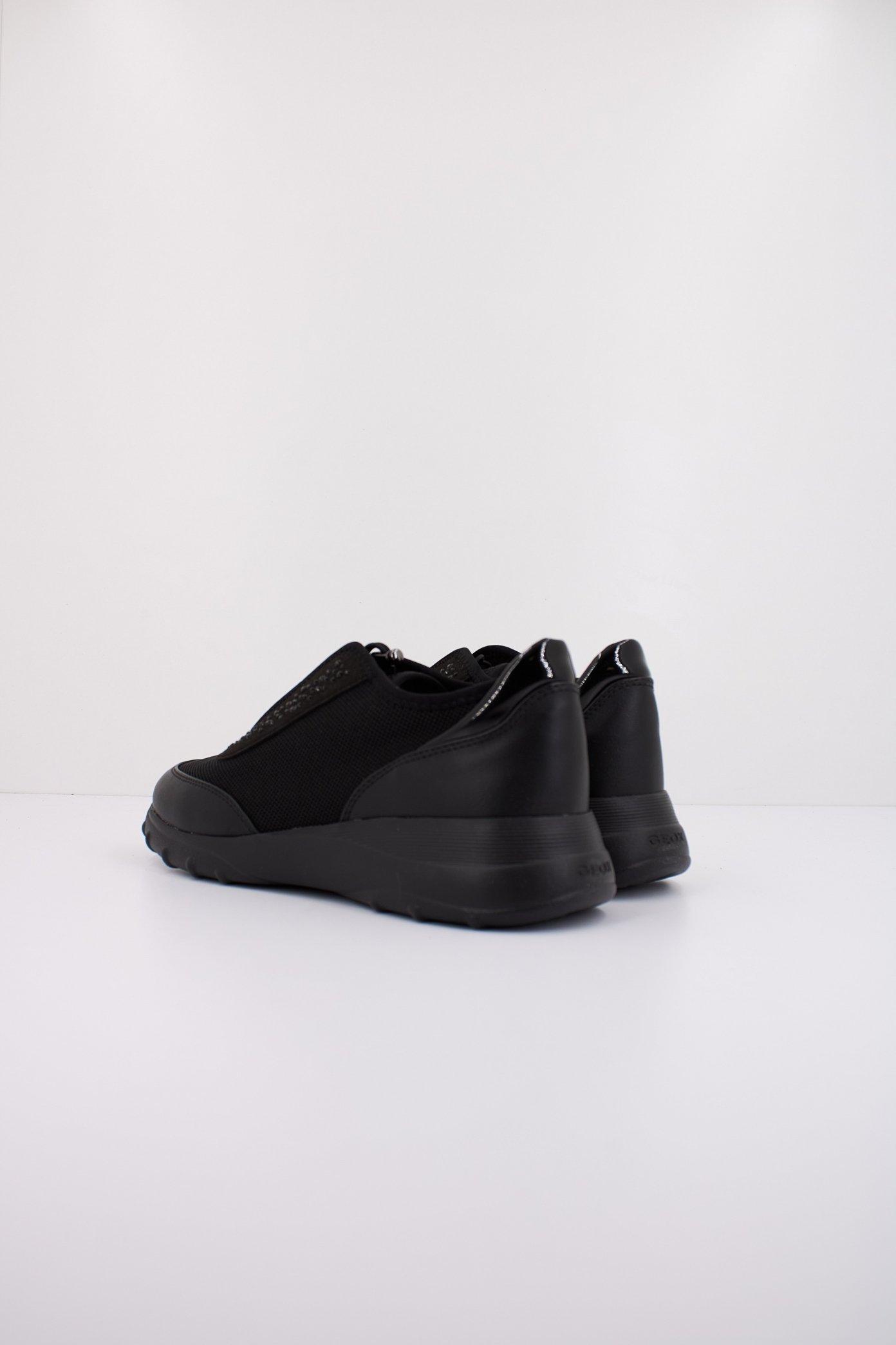 GEOX D ALLENIEE en color NEGRO  (4)