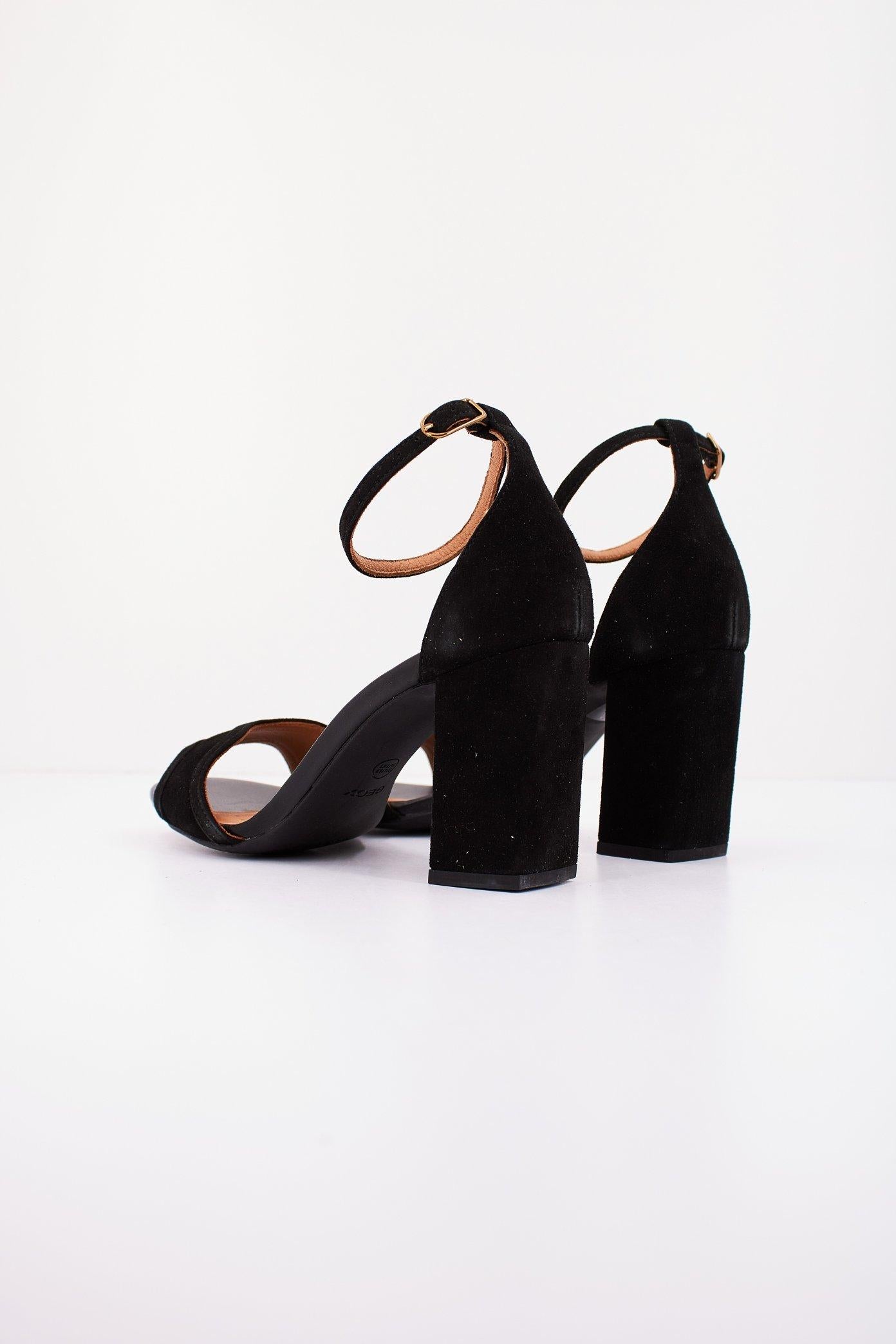 GEOX D NEW ERAKLIA  en color NEGRO  (3)