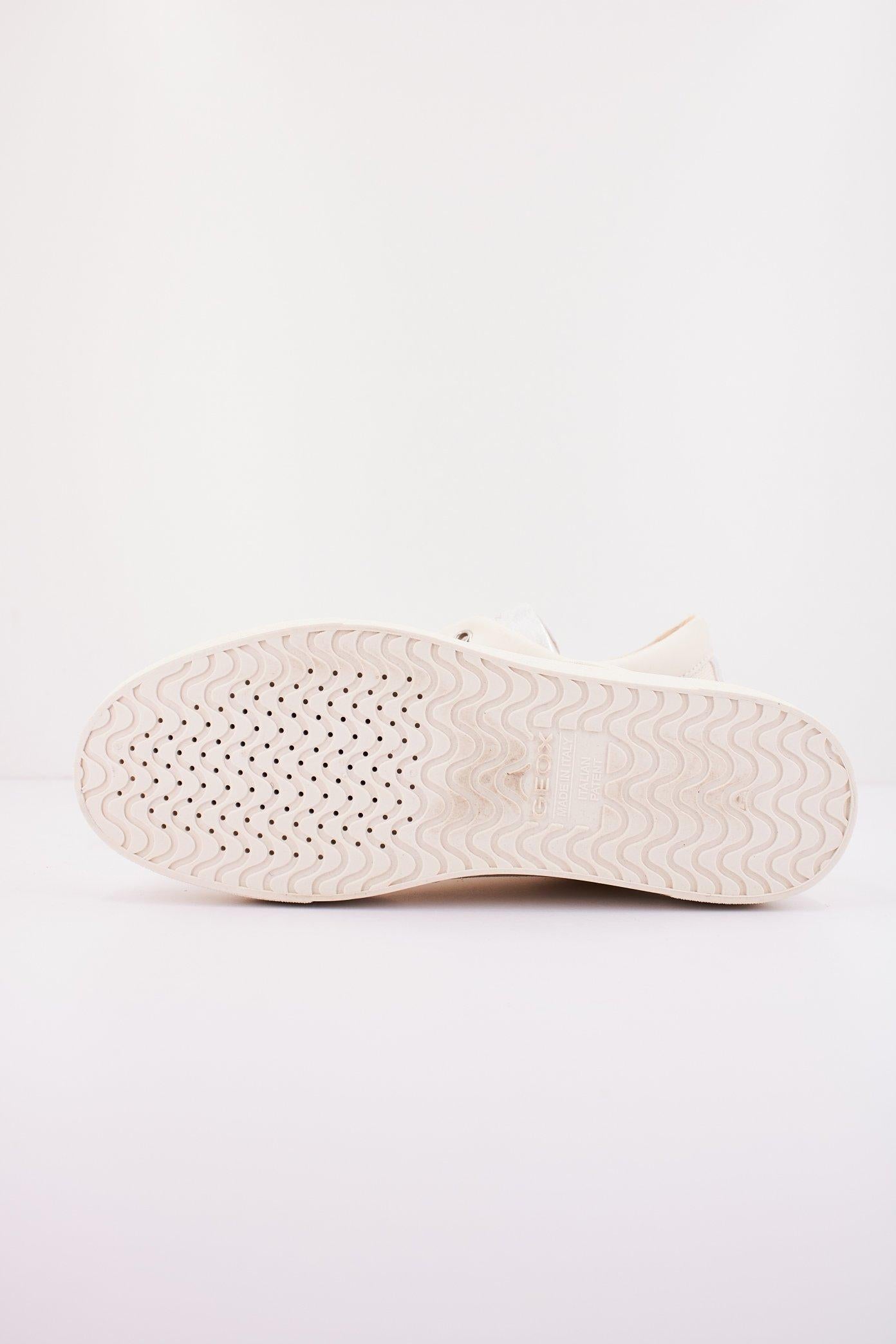 GEOX D CLAUDIN en color BEIS  (4)