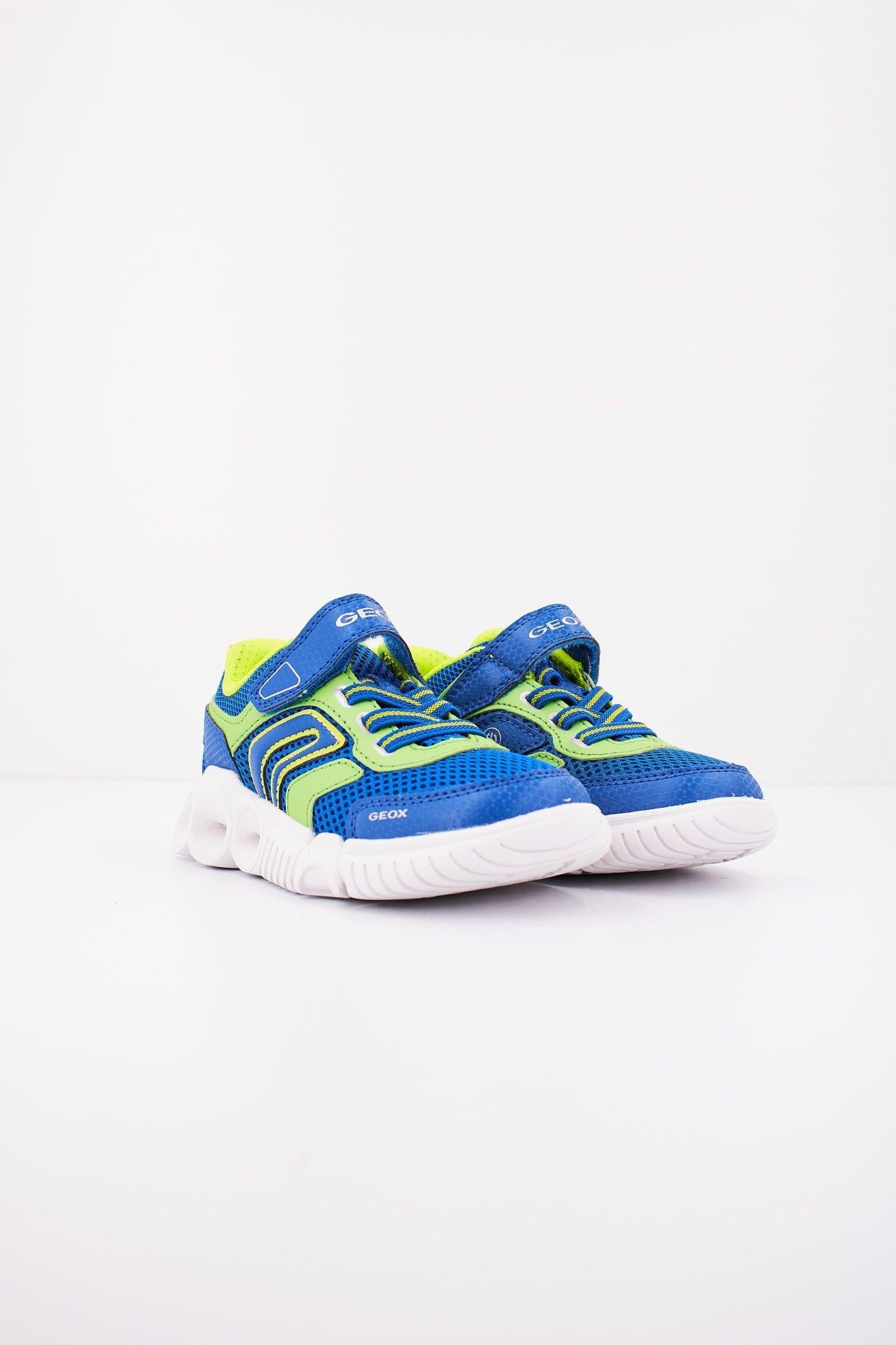 GEOX J WROOM BOY en color AZUL  (2)
