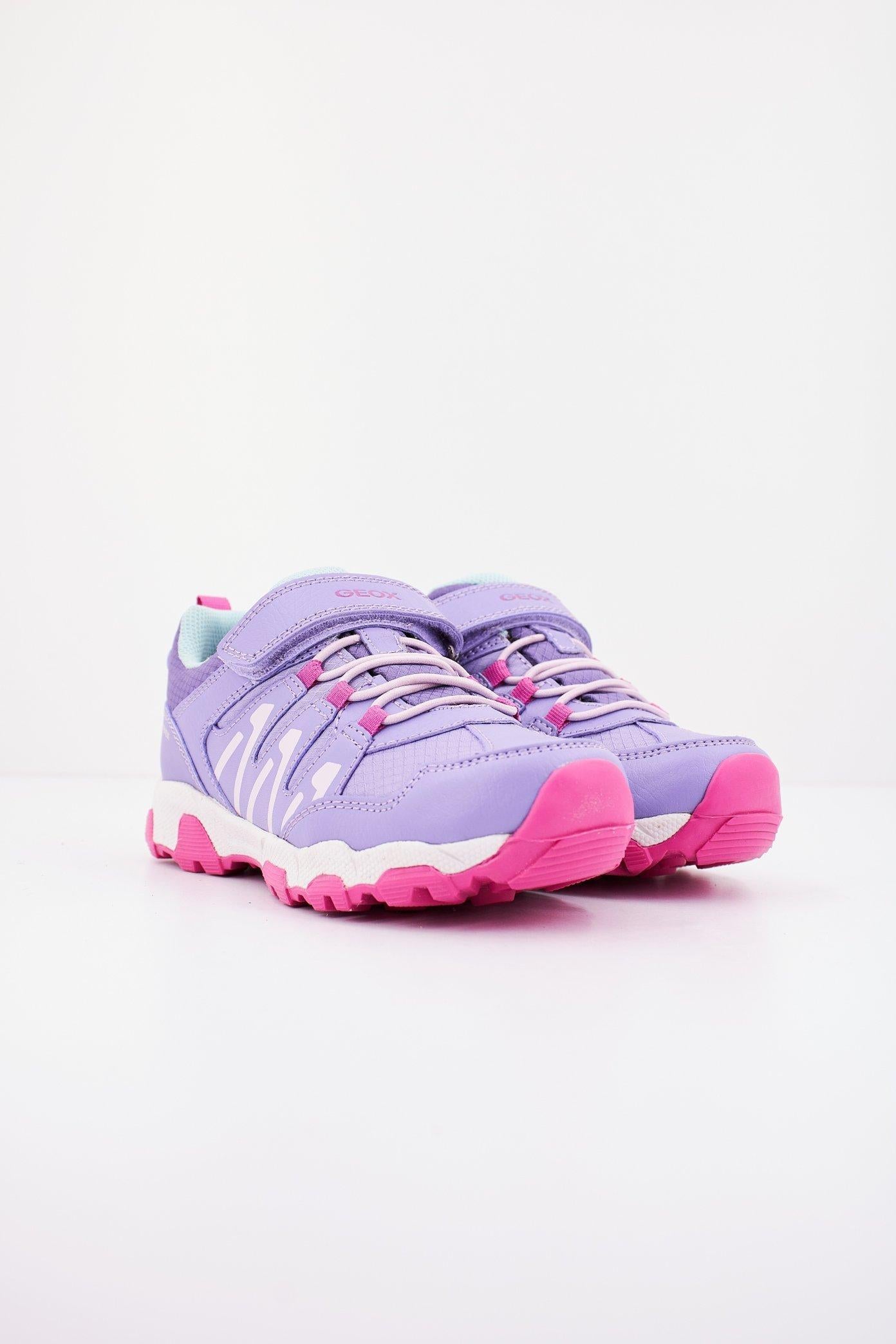 GEOX J MAGNETAR G. B ABX en color VIOLETA  (2)