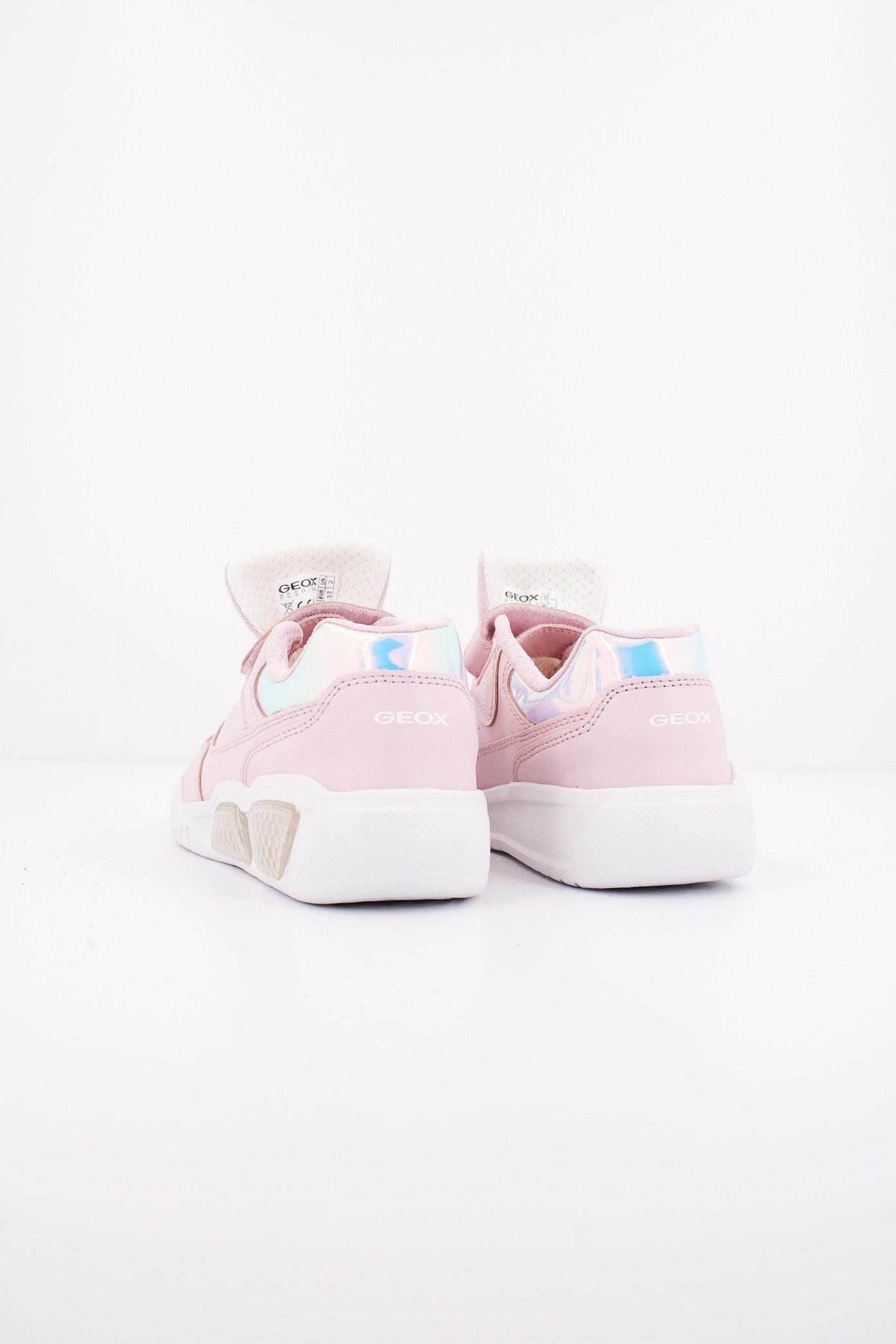 GEOX J ILLUMINUS GIRL en color ROSA  (3)
