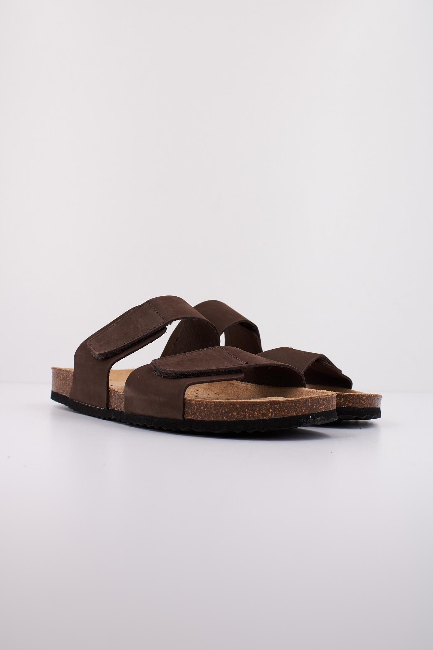 GEOX SANDAL GHITA en color MARRON  (2)