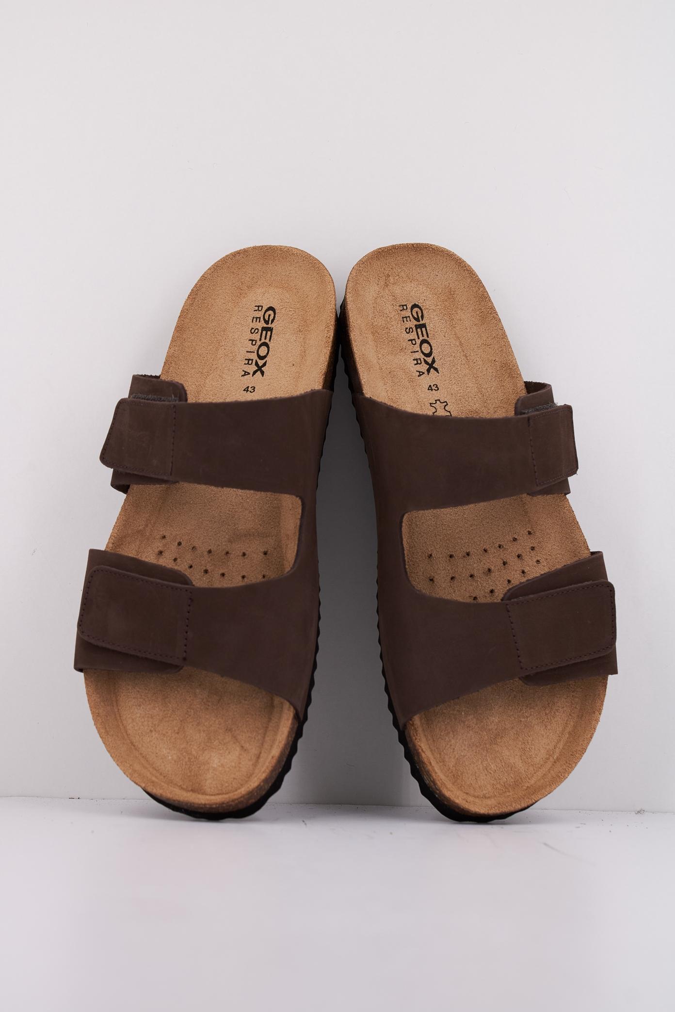 GEOX SANDAL GHITA en color MARRON  (3)