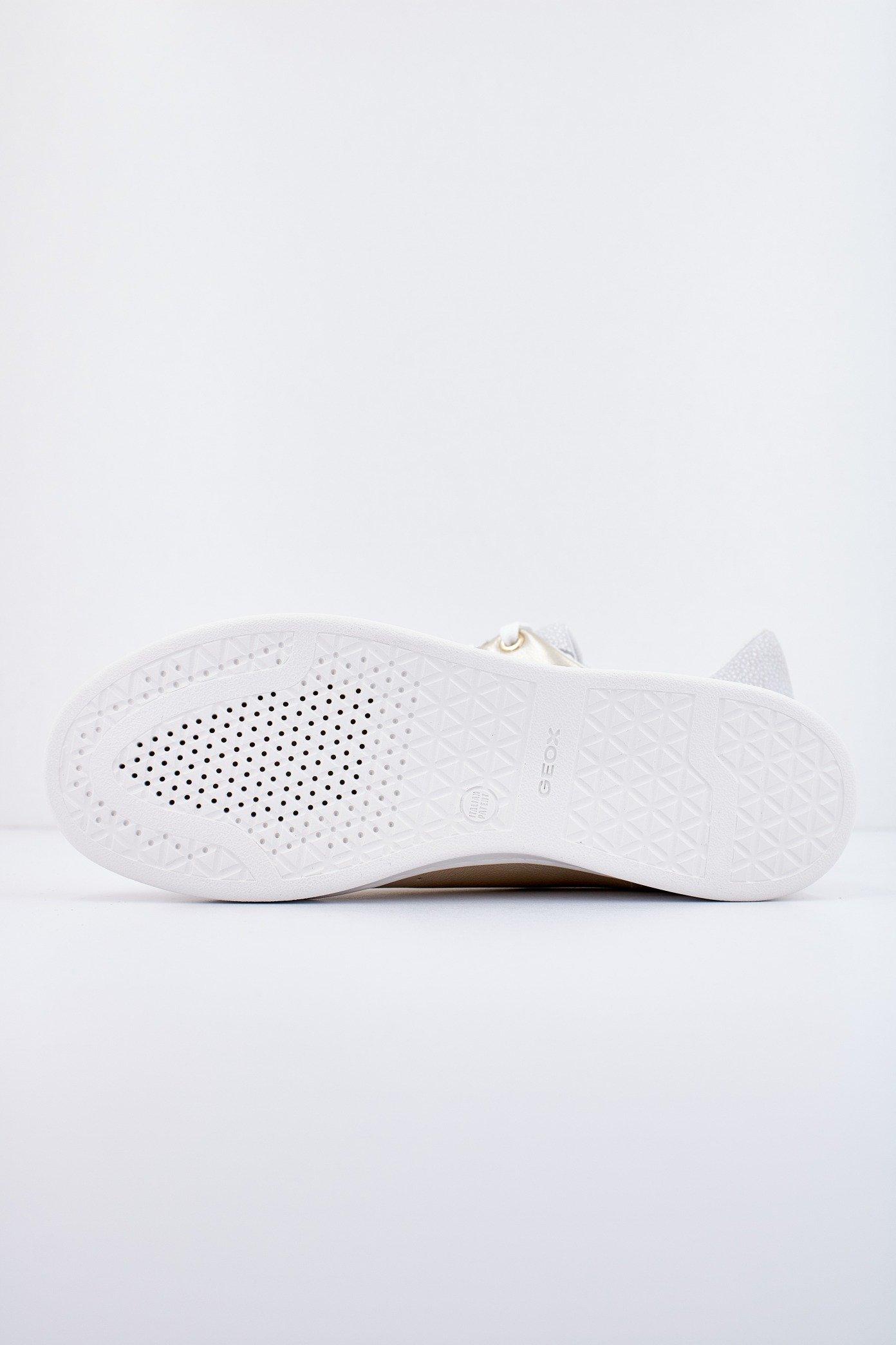 GEOX D JAYSEN en color ORO  (4)