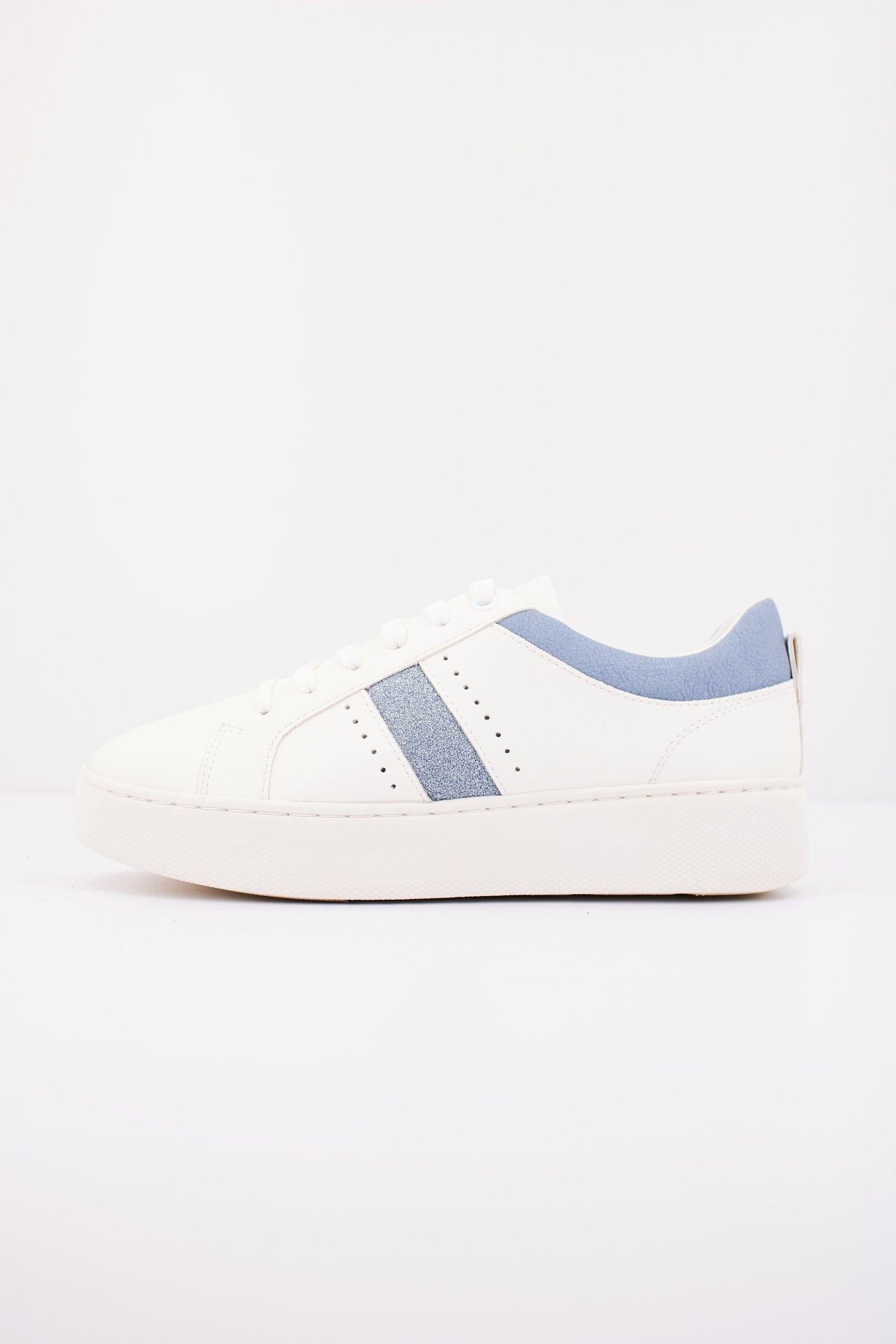 GEOX D SKYELY en color BLANCO  (1)
