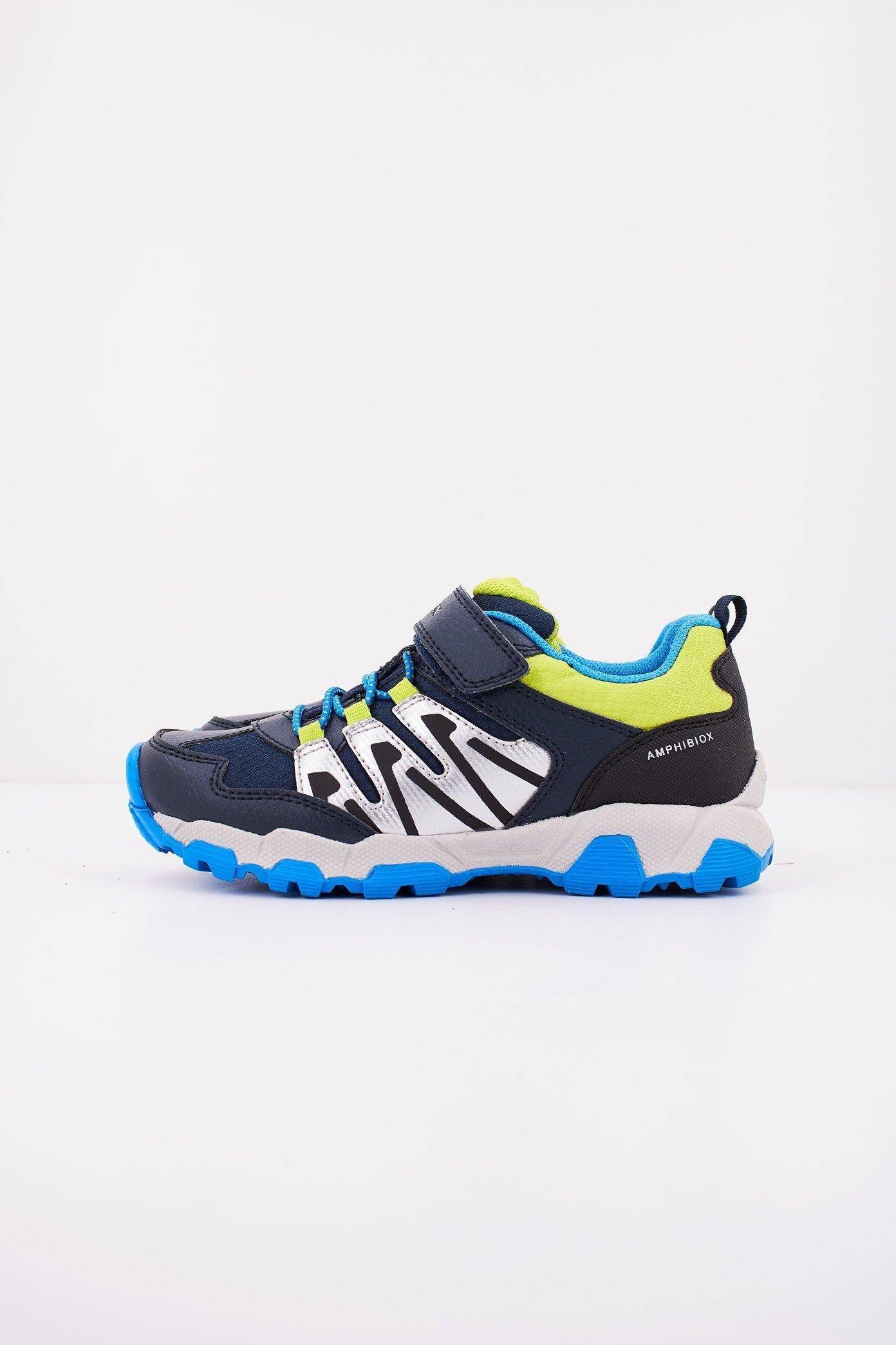 GEOX J MAGNETAR BOY B ABX en color AZUL  (1)