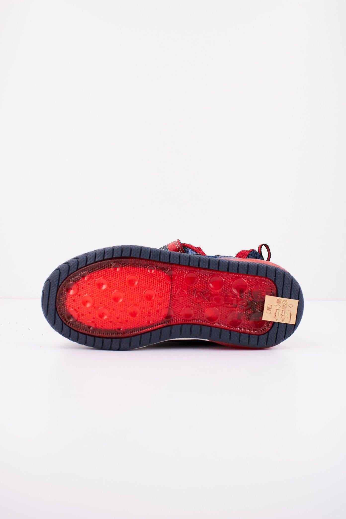 GEOX  J INEK BOY en color AZUL  (4)