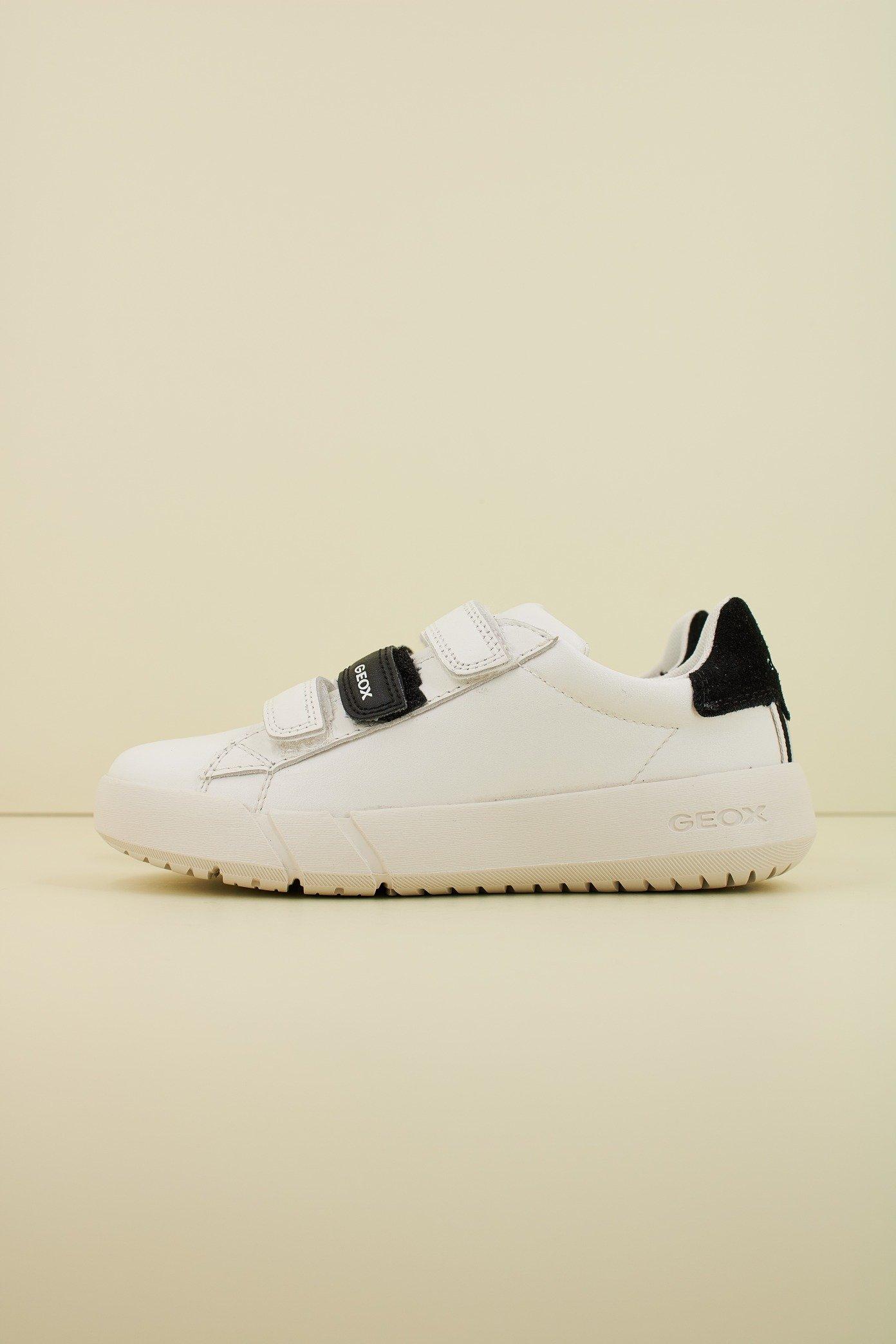 GEOX J HYROO BOY en color BLANCO  (1)