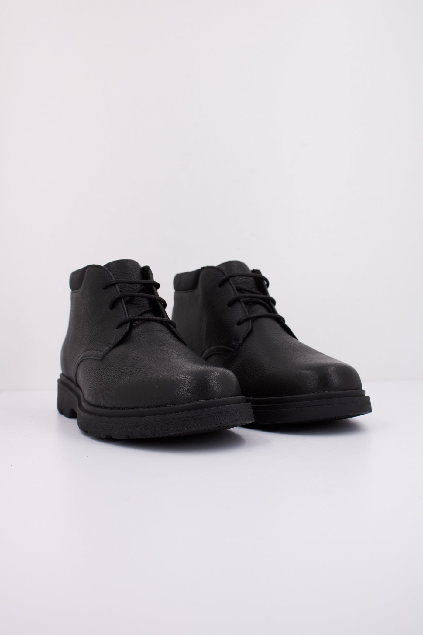 GEOX U SPHERICA  en color NEGRO  (2)