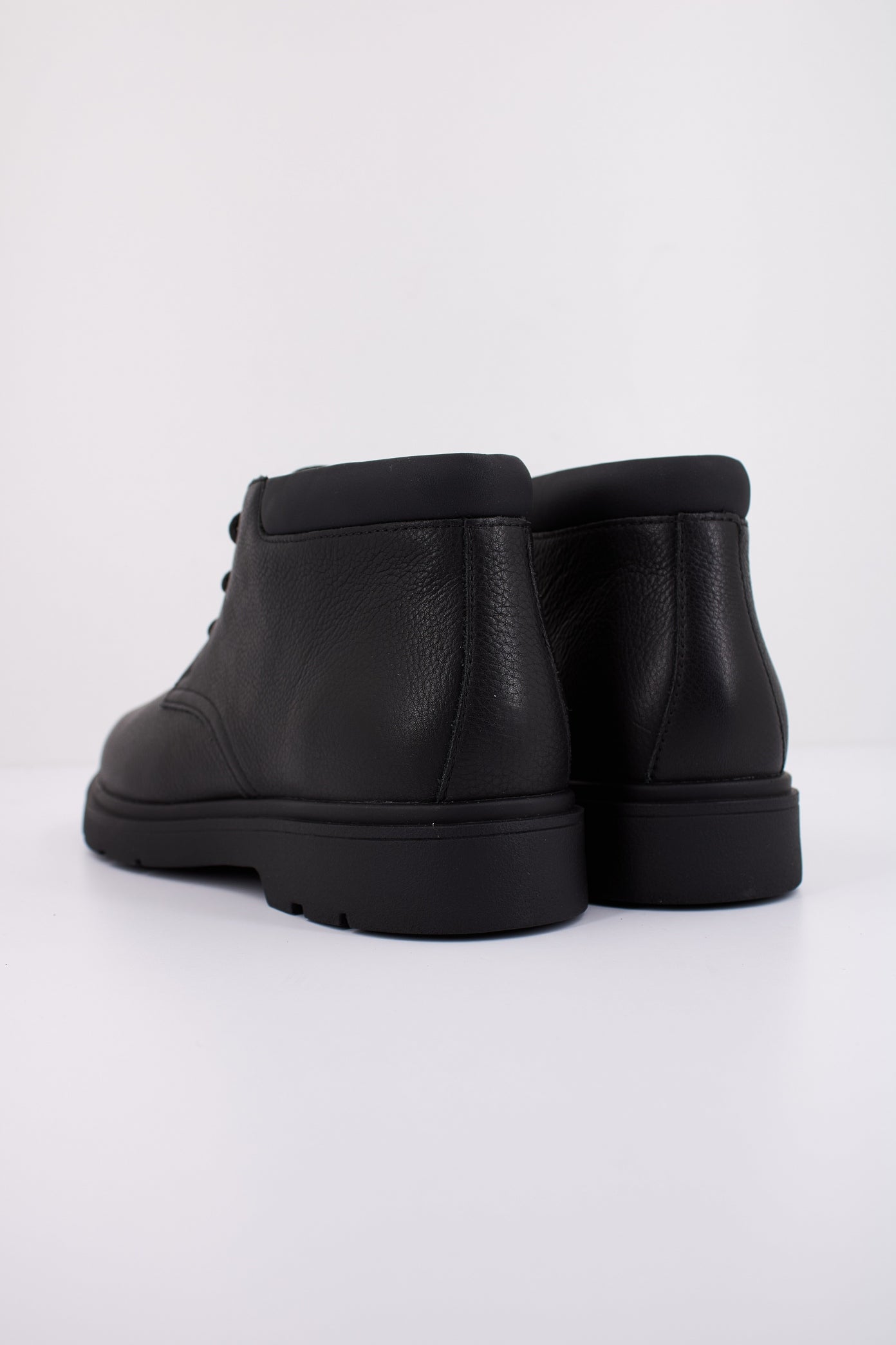 GEOX U SPHERICA  en color NEGRO  (4)
