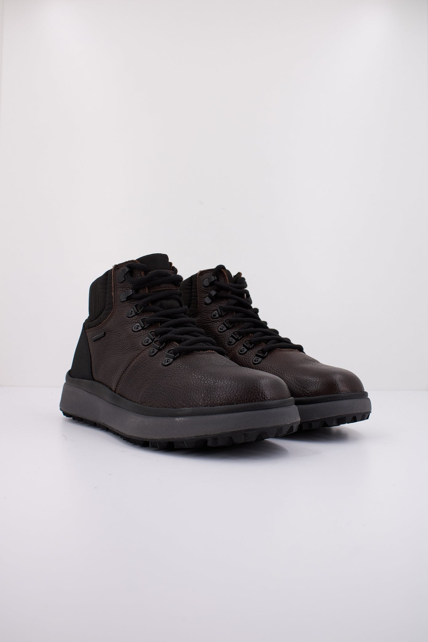GEOX U GRANITO en color MARRON  (2)