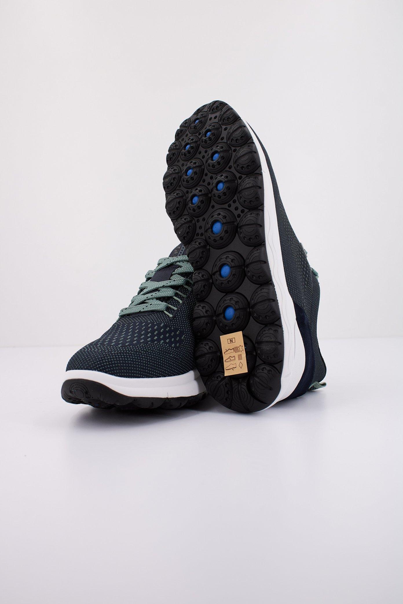 GEOX D SPHERICA X B ABX en color AZUL  (5)