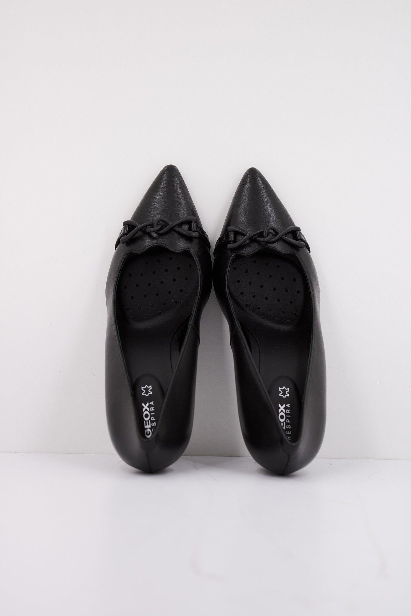 GEOX D DAVIOLA en color NEGRO  (3)
