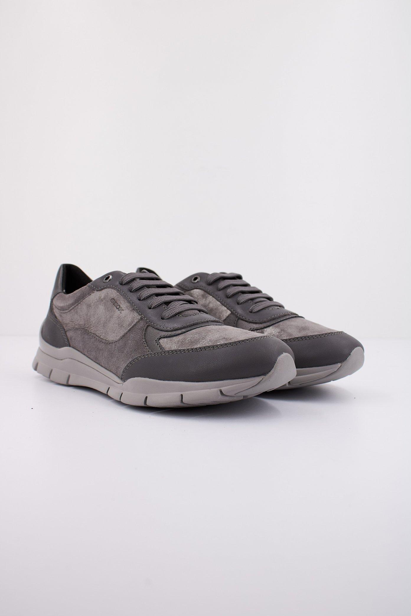 GEOX D SUKIE en color GRIS  (2)