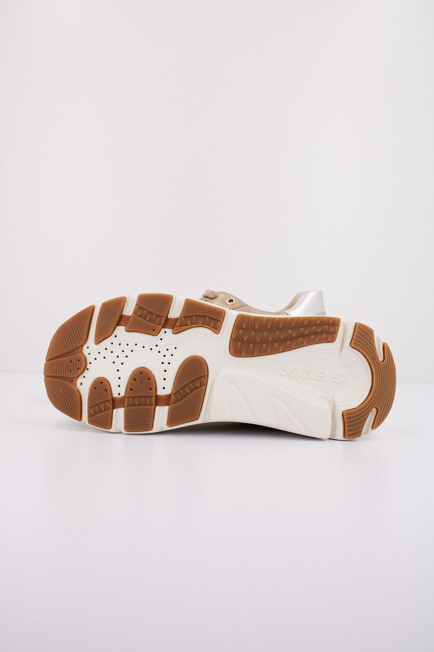 GEOX D DIAMANTA en color ORO  (5)