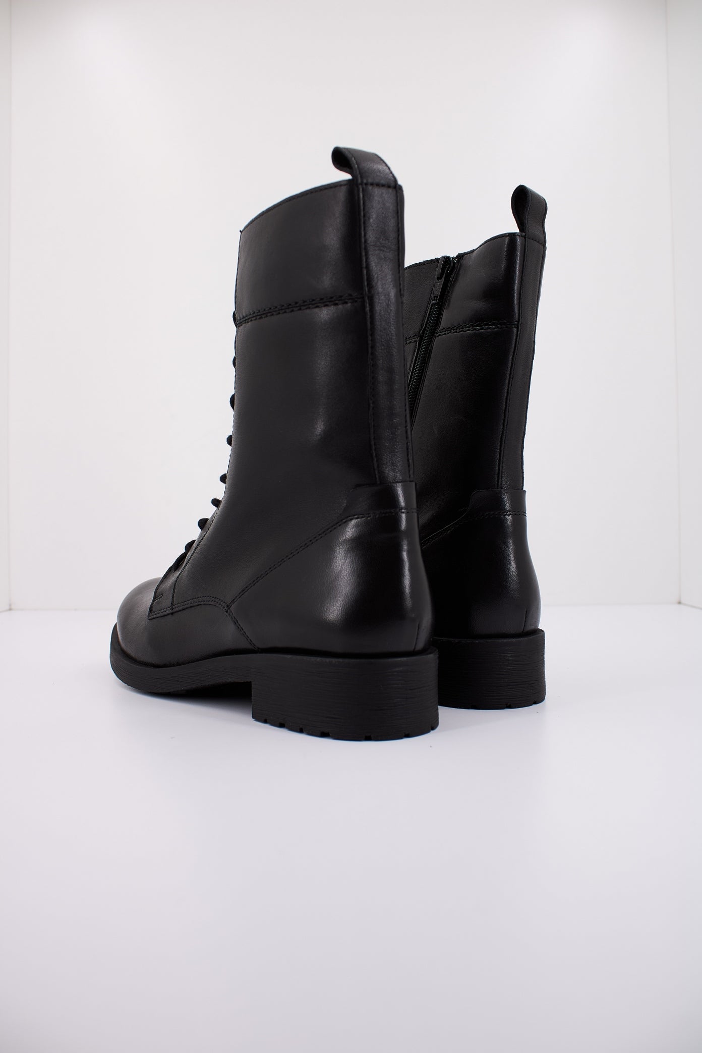 GEOX  D RAWELLE en color NEGRO  (4)