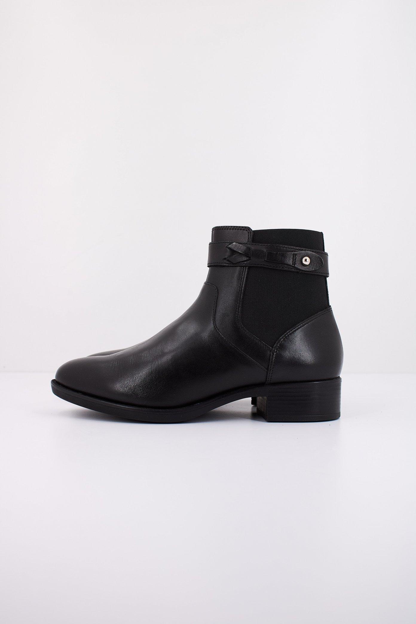 GEOX D FELICITY en color NEGRO  (1)