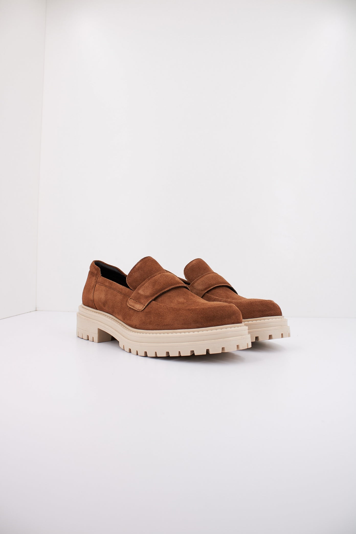 GEOX D IRIDEA en color MARRON  (2)