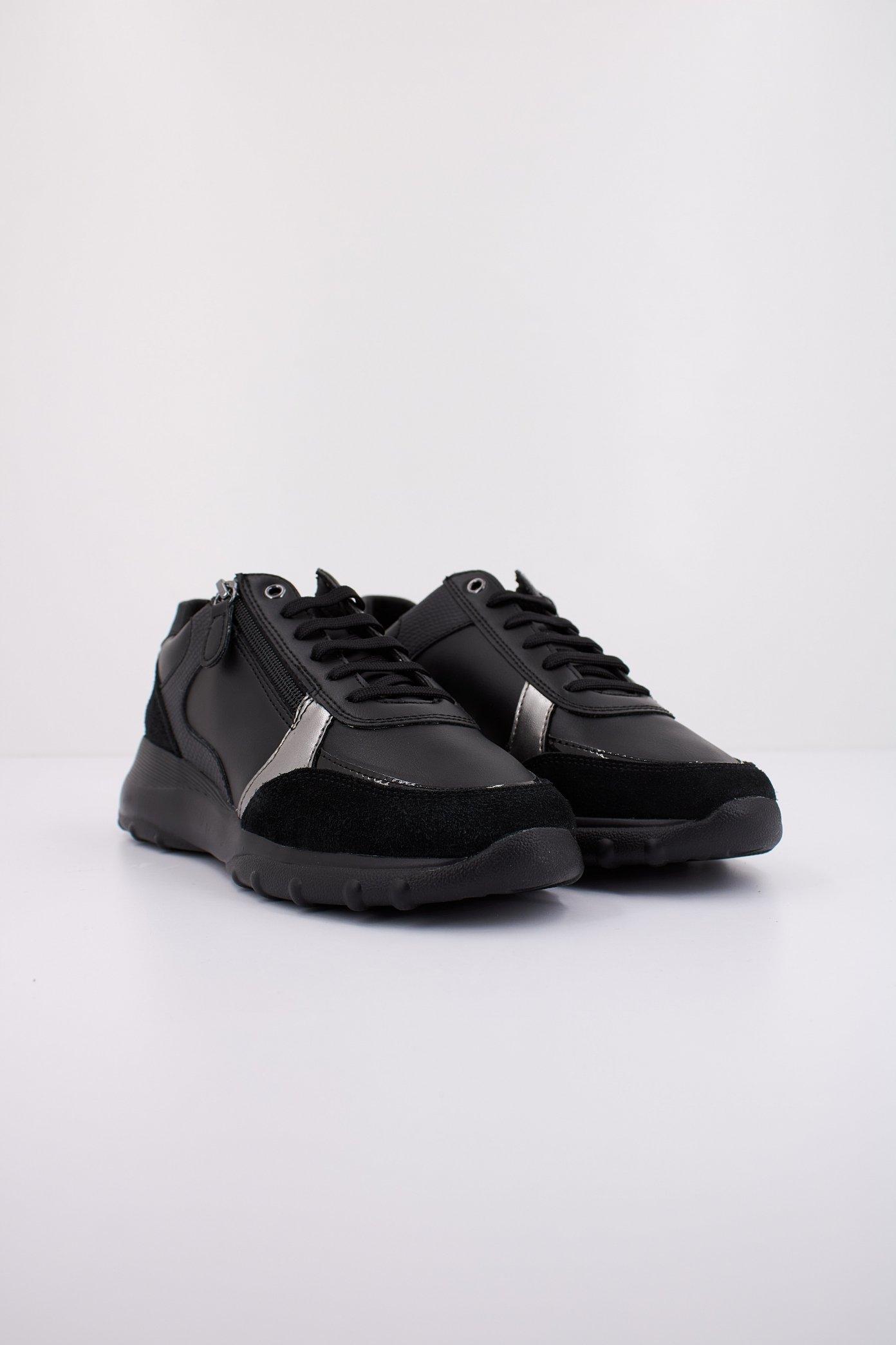 GEOX D ALLENIEE en color NEGRO  (2)