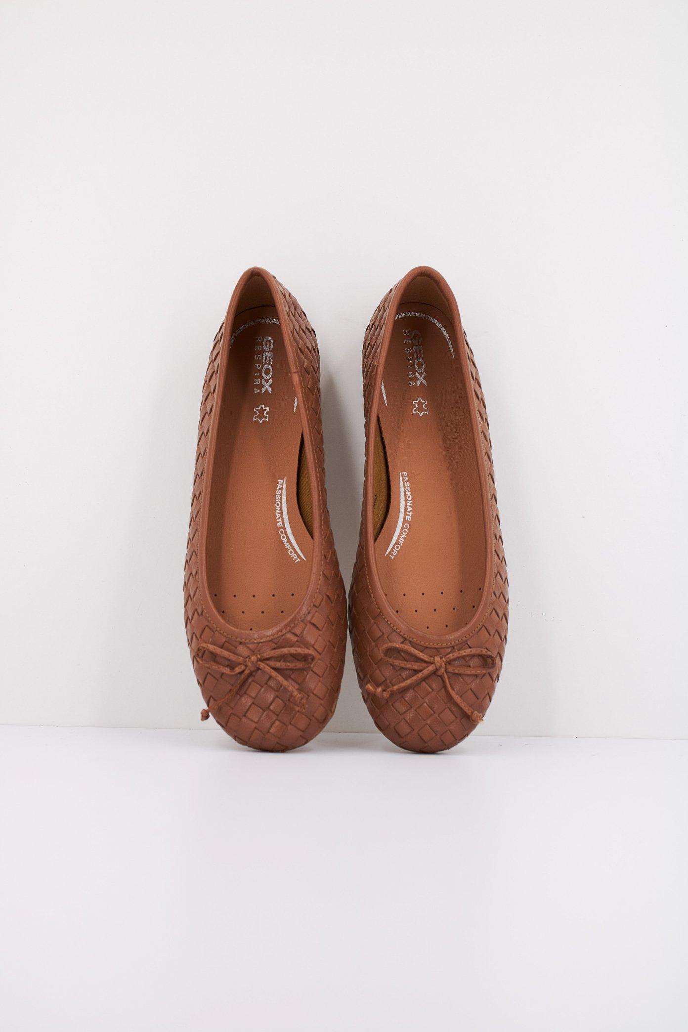 GEOX D PALMARIA en color MARRON  (3)
