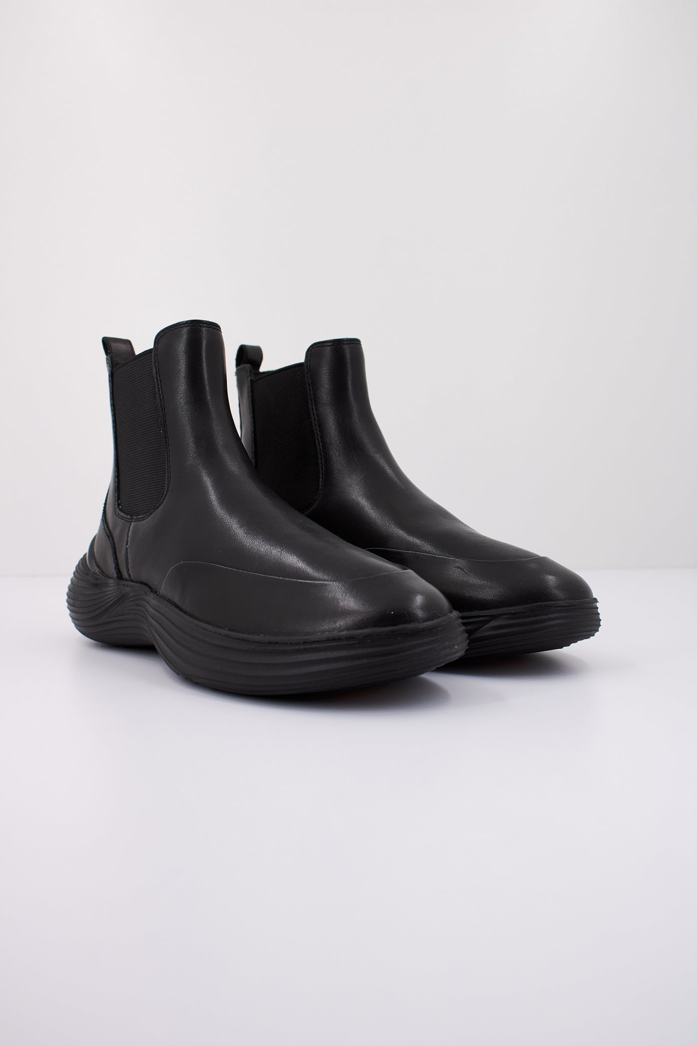 GEOX  en color NEGRO  (2)