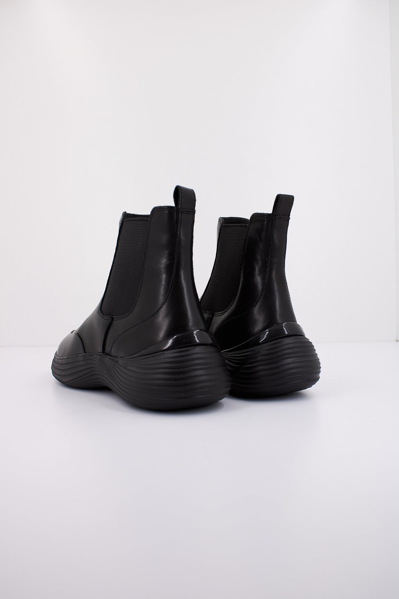 GEOX  en color NEGRO  (4)