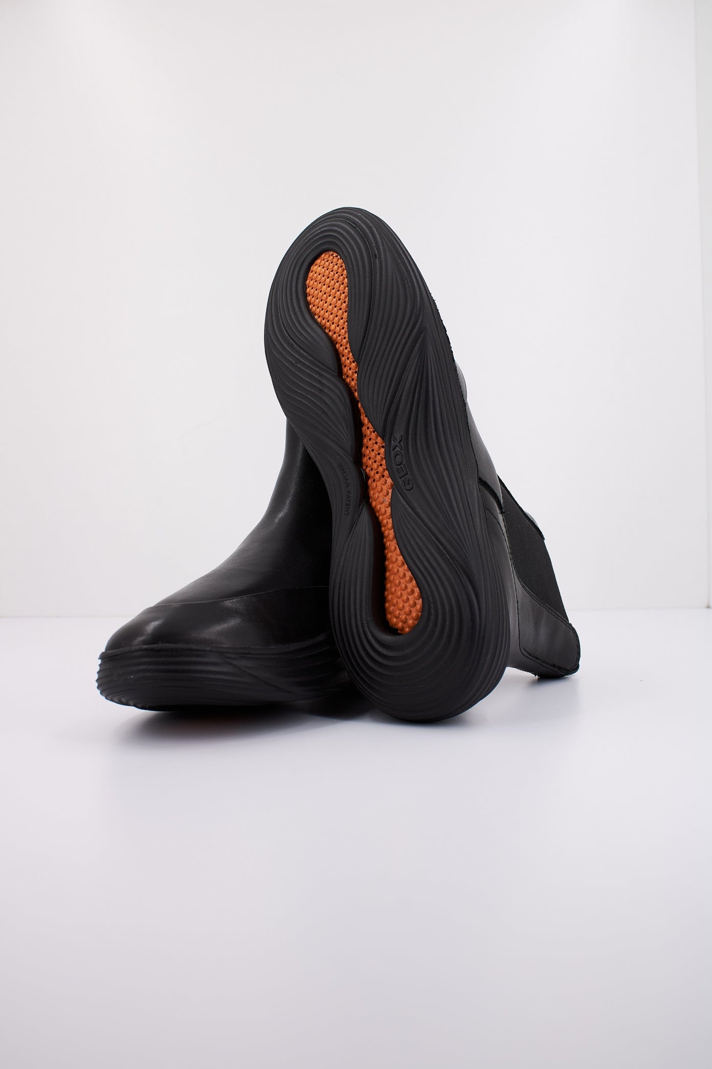 GEOX  en color NEGRO  (5)