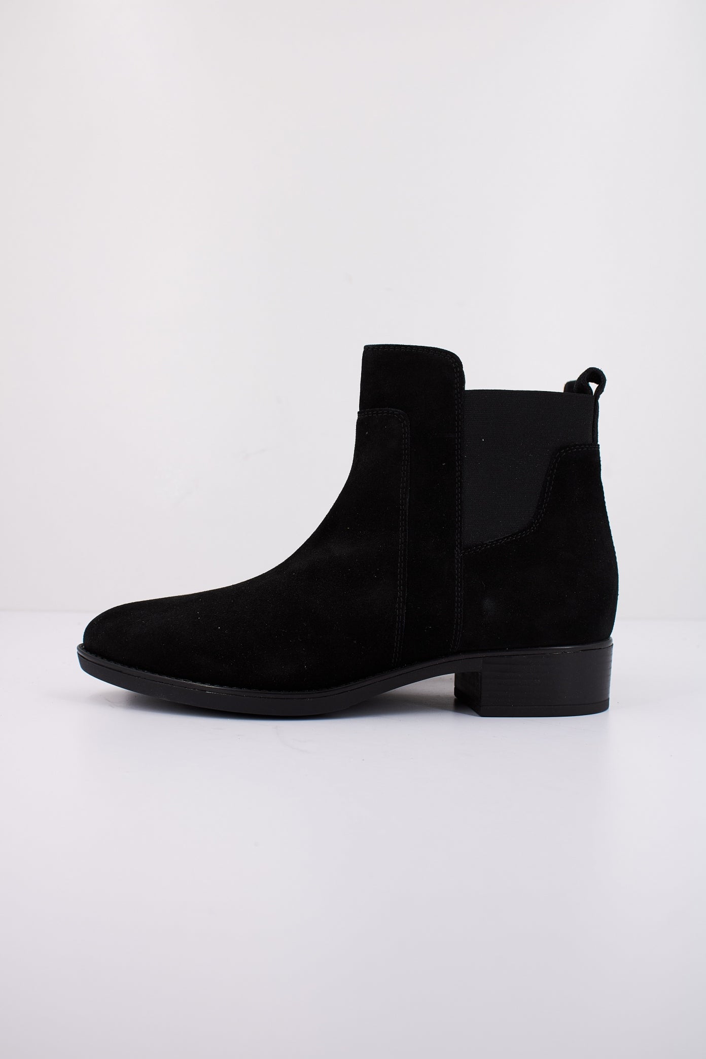 GEOX D FELICITY en color NEGRO  (1)