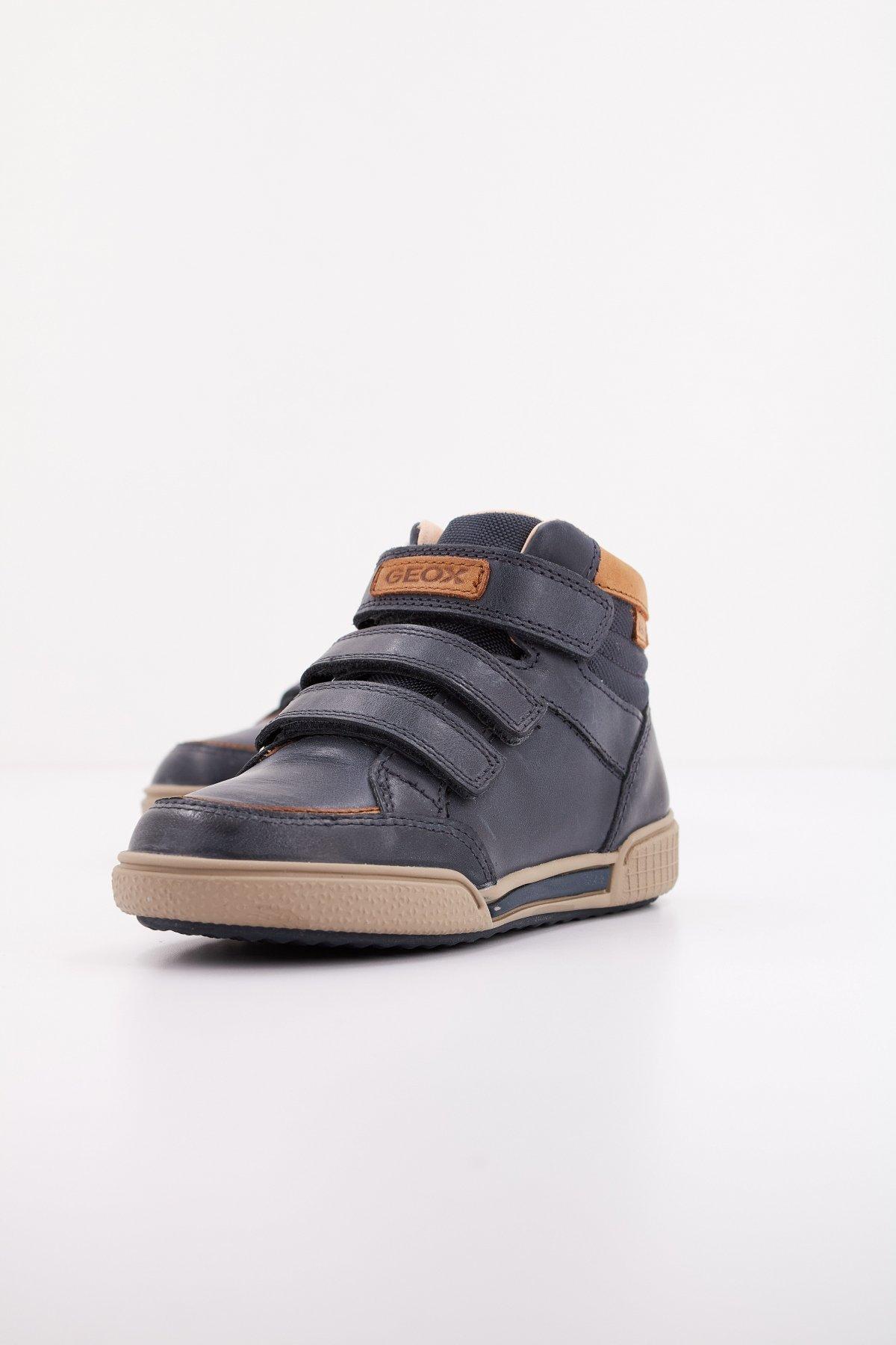 GEOX J POSEIDO BOY en color AZUL  (2)