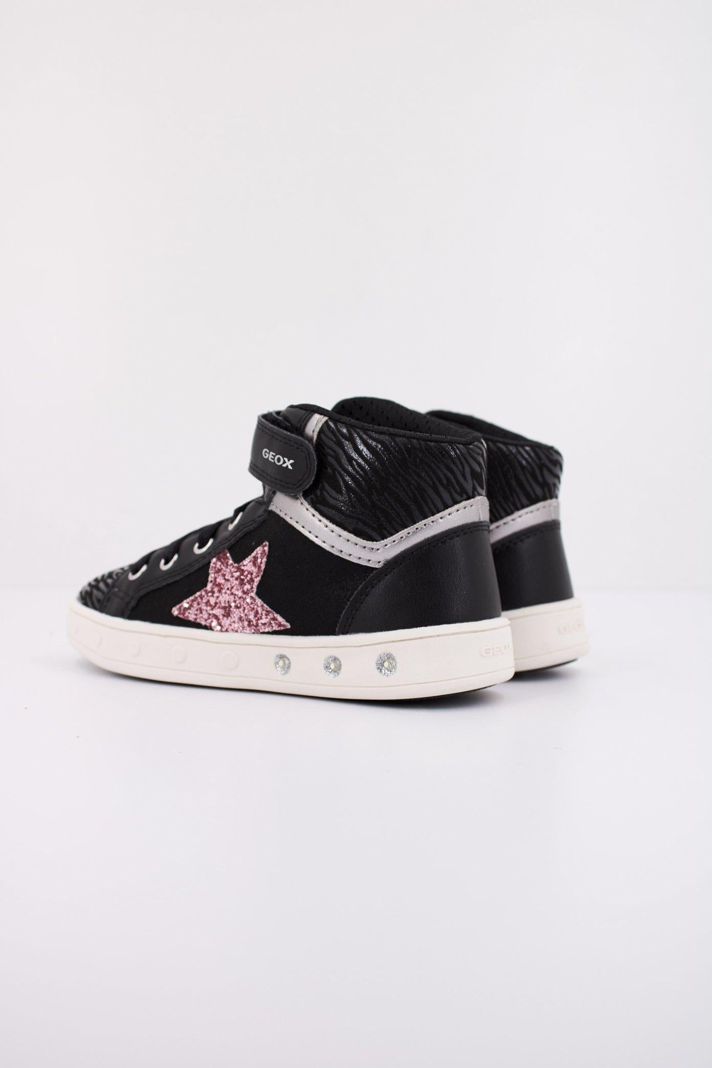 GEOX J SKYLIN en color NEGRO  (4)