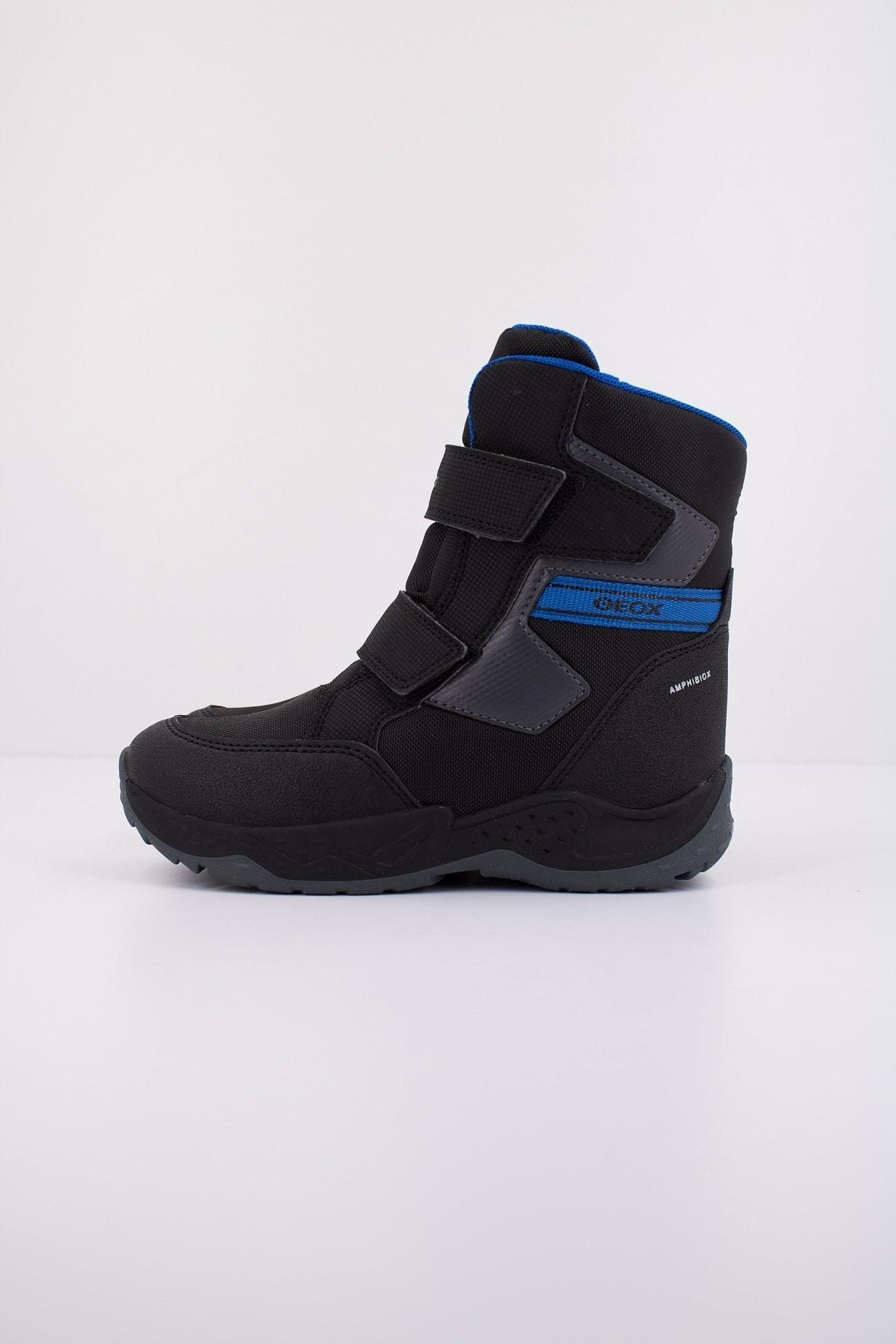 GEOX J SENTIERO BOY B ABX en color NEGRO  (1)