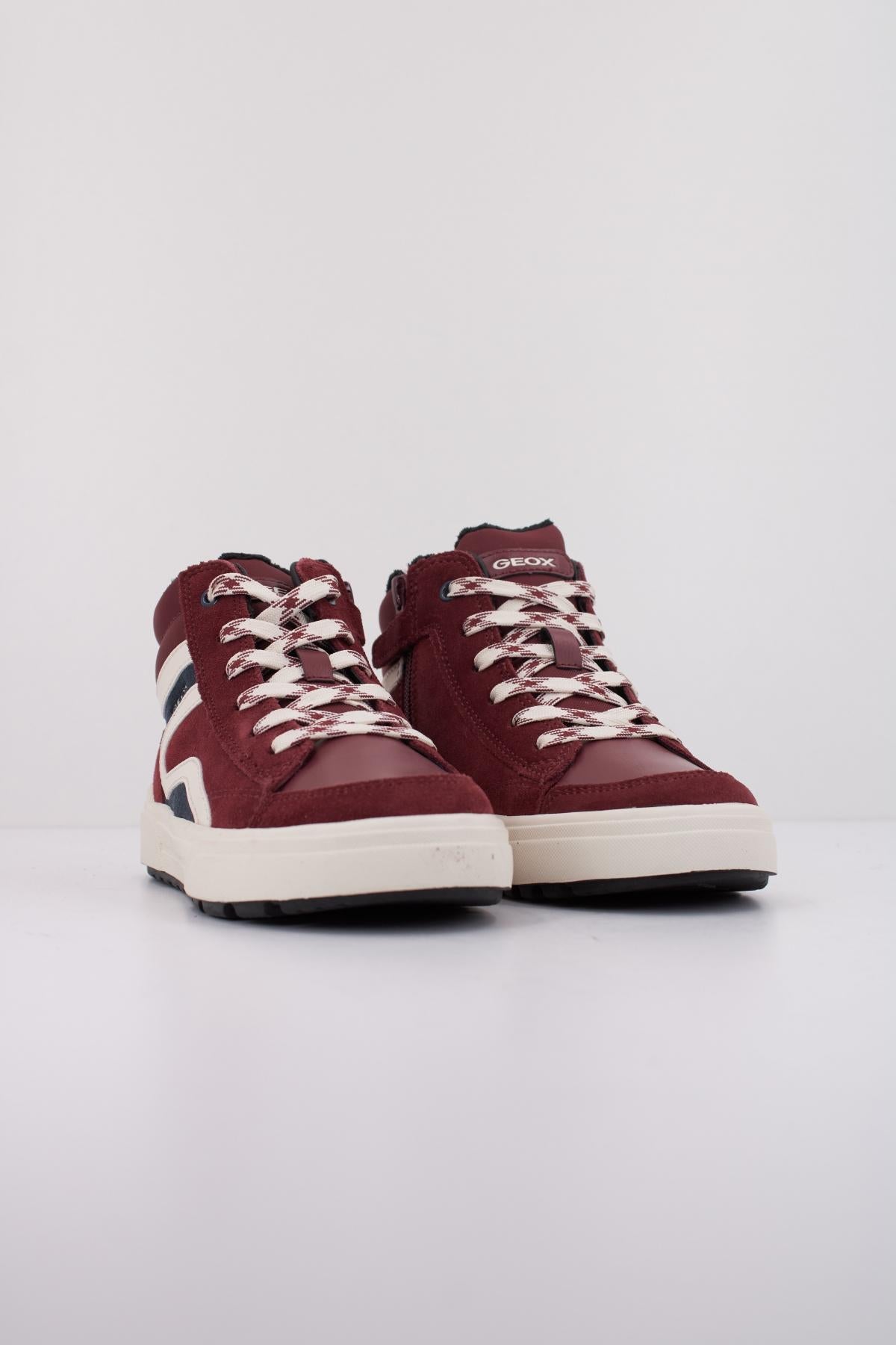 GEOX J WEEMBLE en color ROJO  (2)