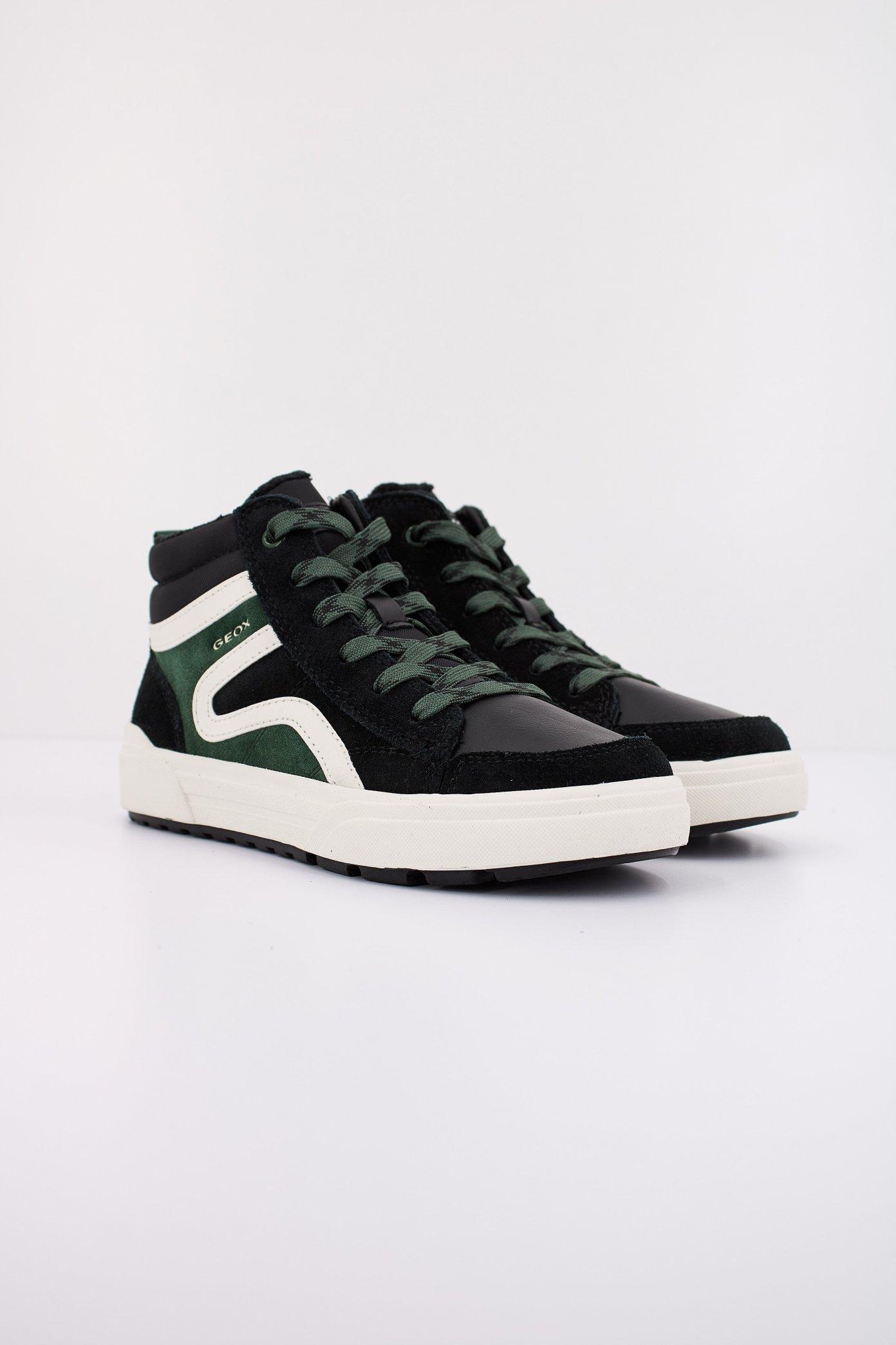 GEOX J WEEMBLE en color VERDE  (2)