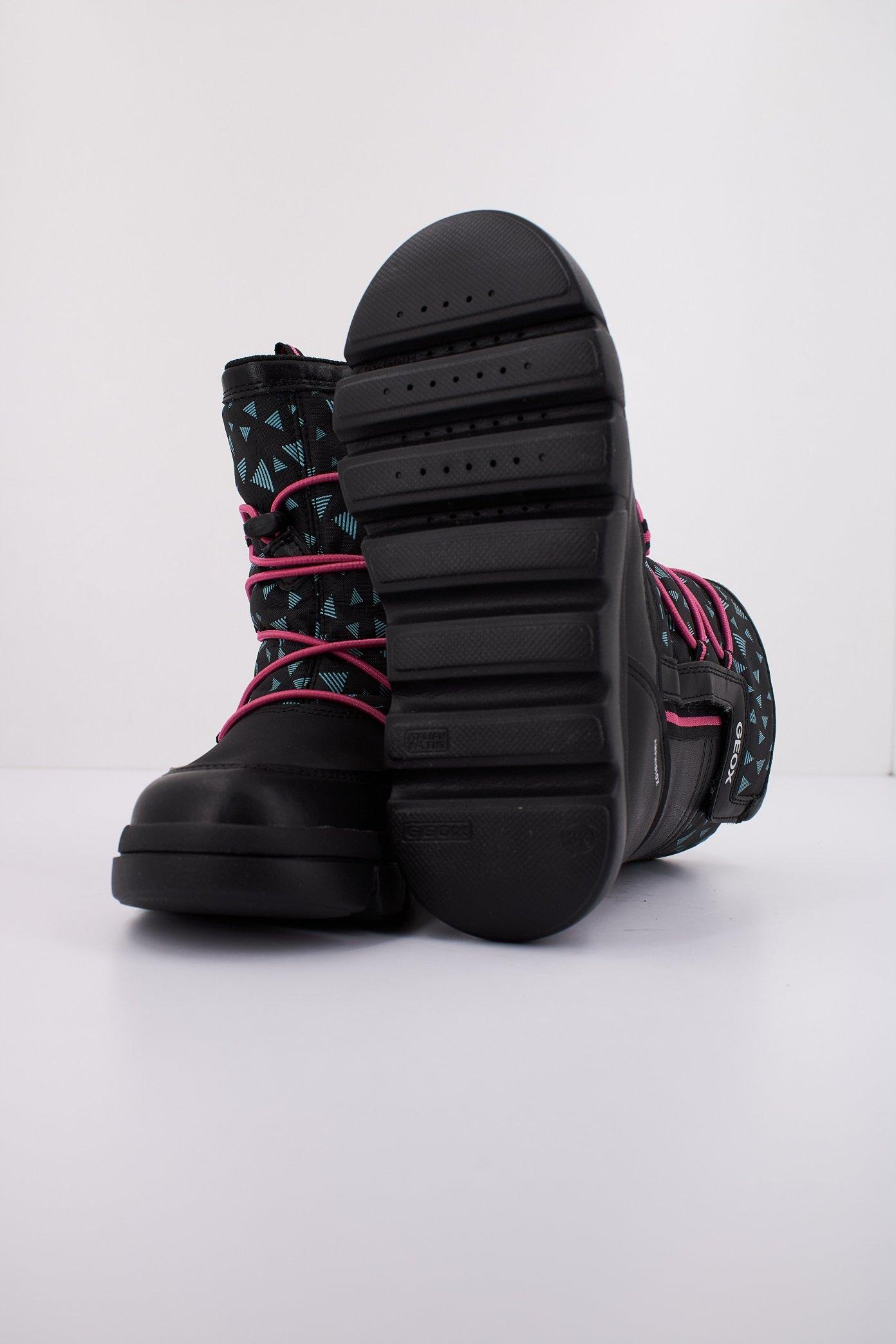 GEOX J WILLABOOM GIRL B A en color NEGRO  (5)