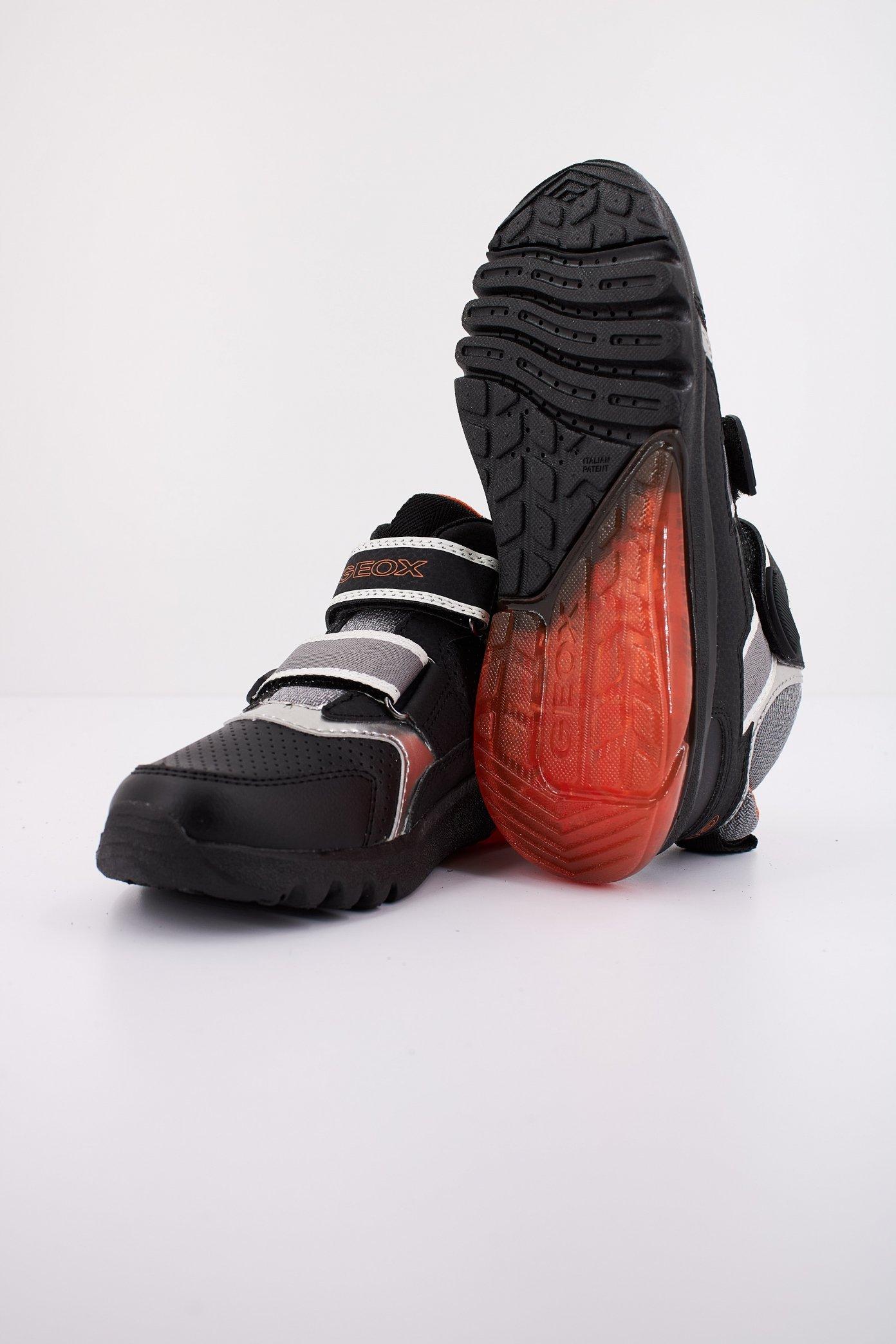 GEOX J CIBERDRON en color NEGRO  (5)