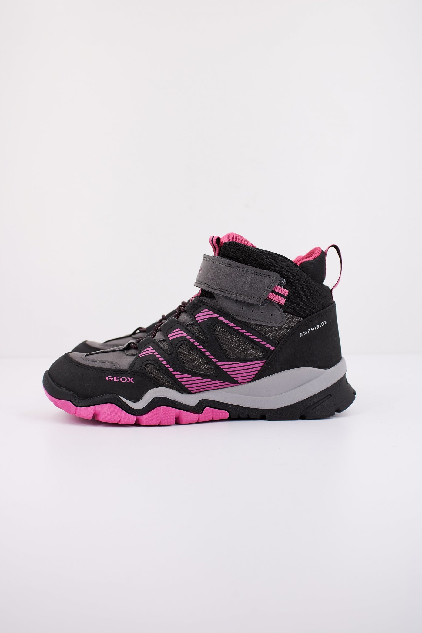 GEOX J MONTRACK GIRL B AB en color GRIS  (1)
