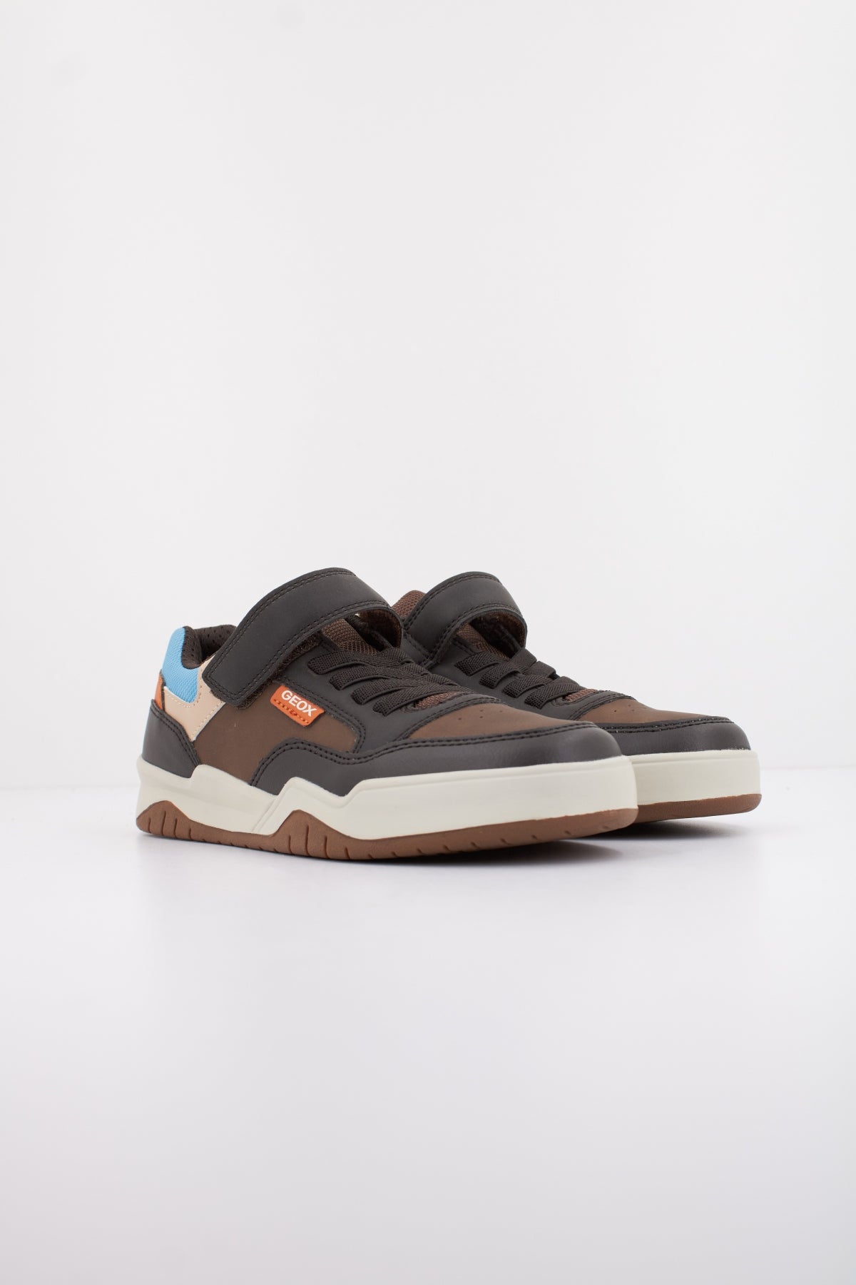 GEOX  J PERTH BOY  en color MARRON  (2)