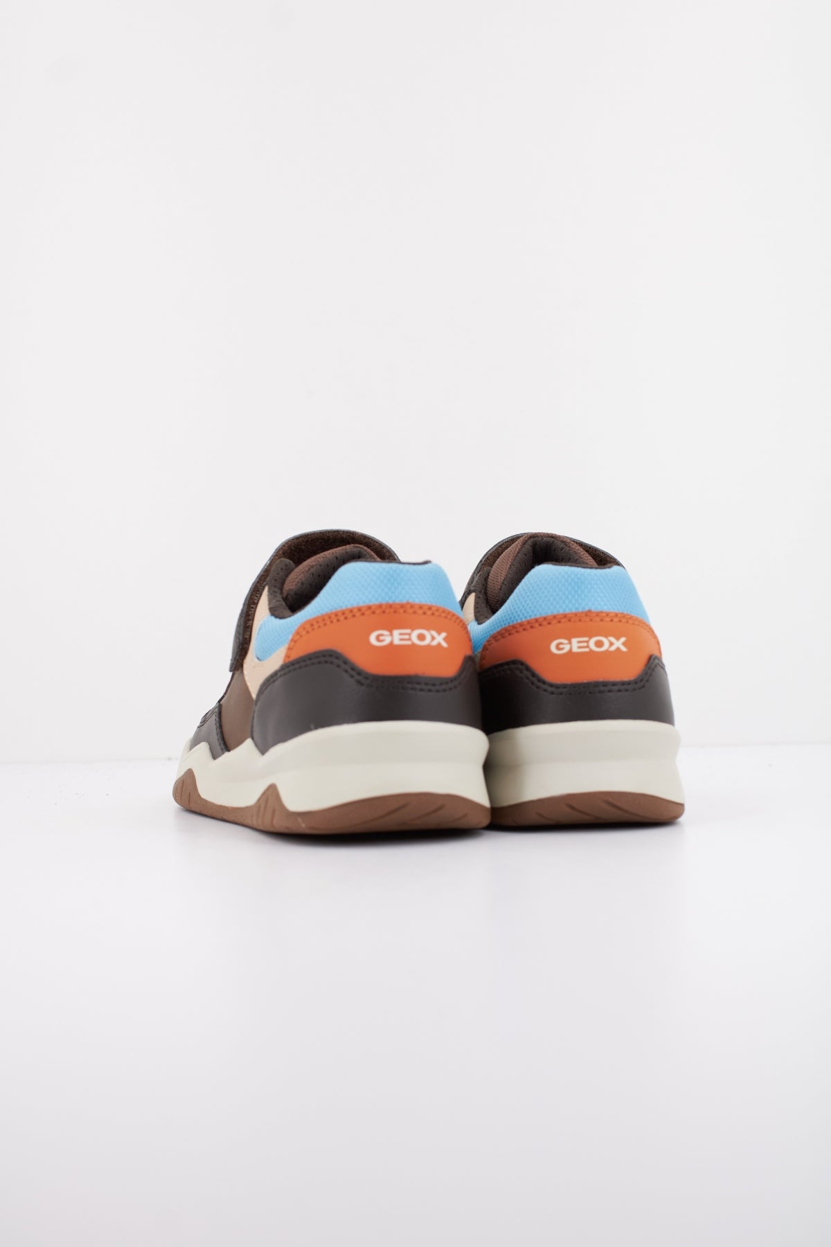GEOX  J PERTH BOY  en color MARRON  (4)