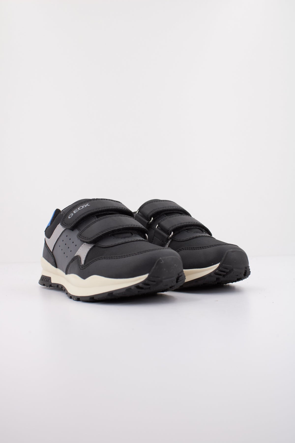 GEOX  J PAVEL  en color NEGRO  (2)