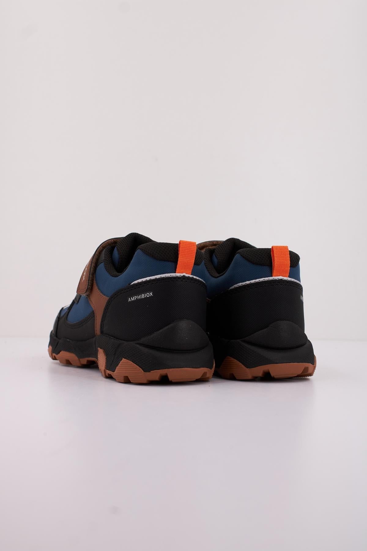 GEOX J MAGNETAR en color AZUL  (4)