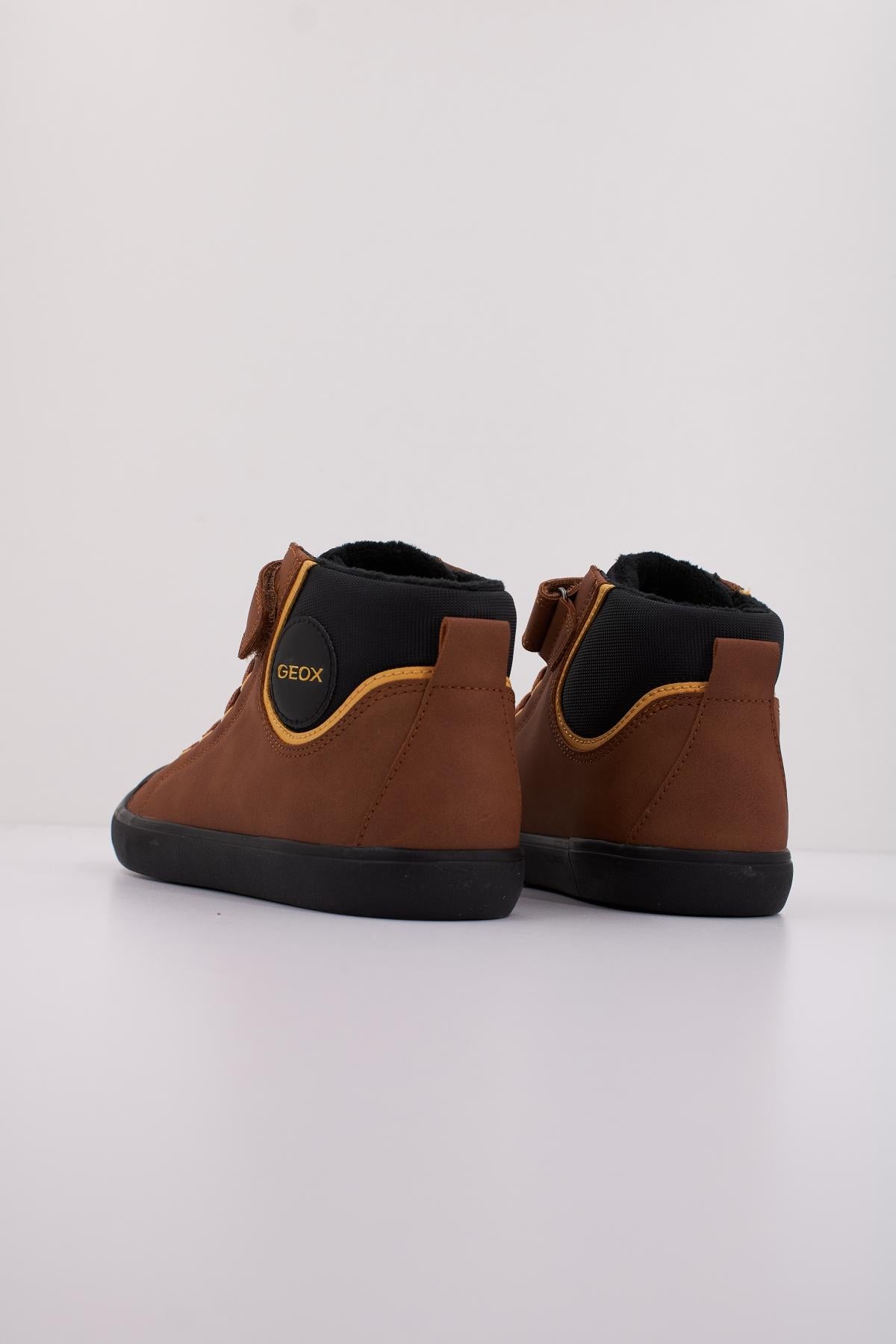 GEOX J GISLI en color MARRON  (4)
