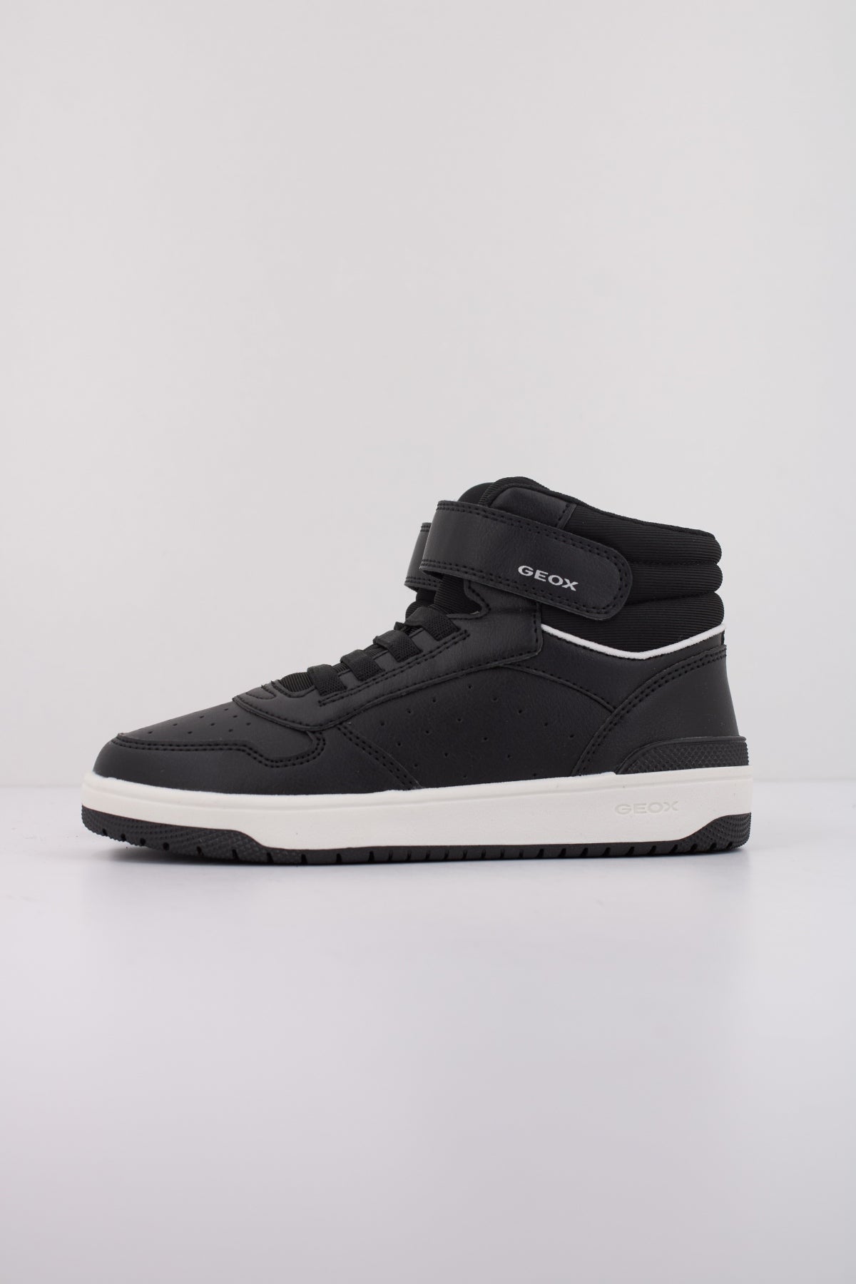 GEOX J WASHIBA BOY en color NEGRO  (1)