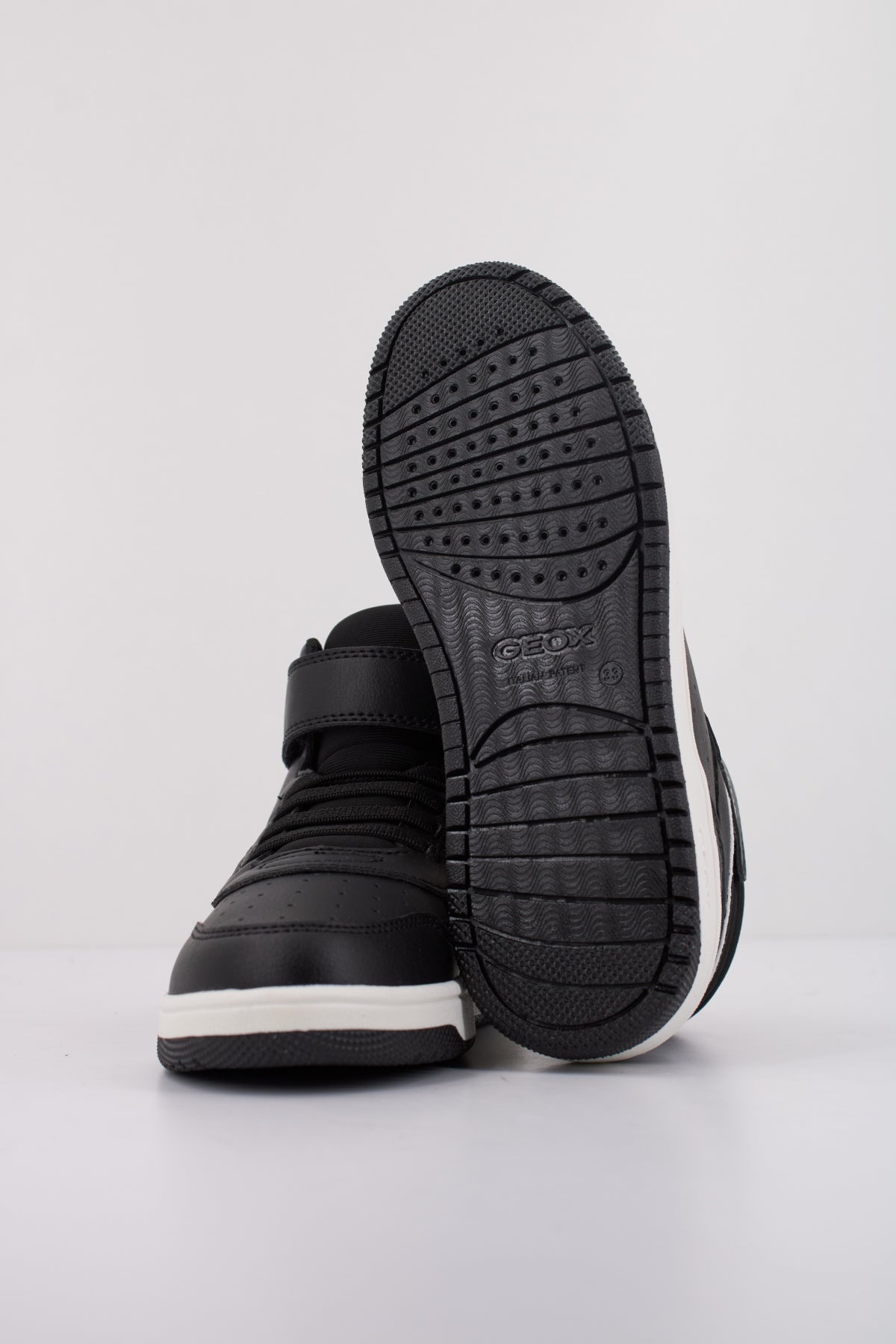 GEOX J WASHIBA BOY en color NEGRO  (5)